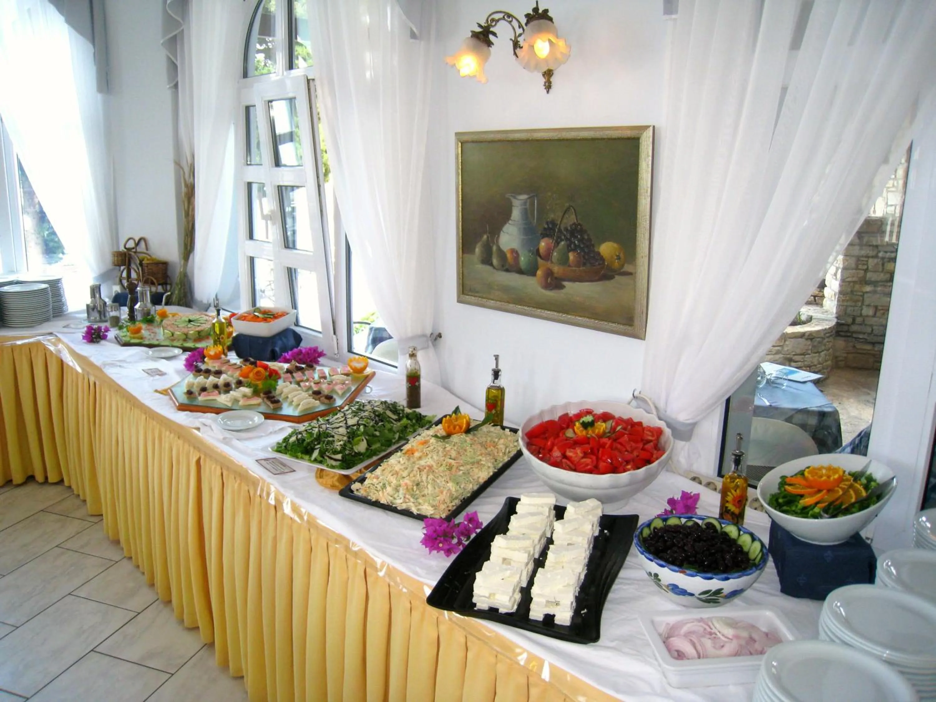 Food and drinks in Kerveli Village Hotel