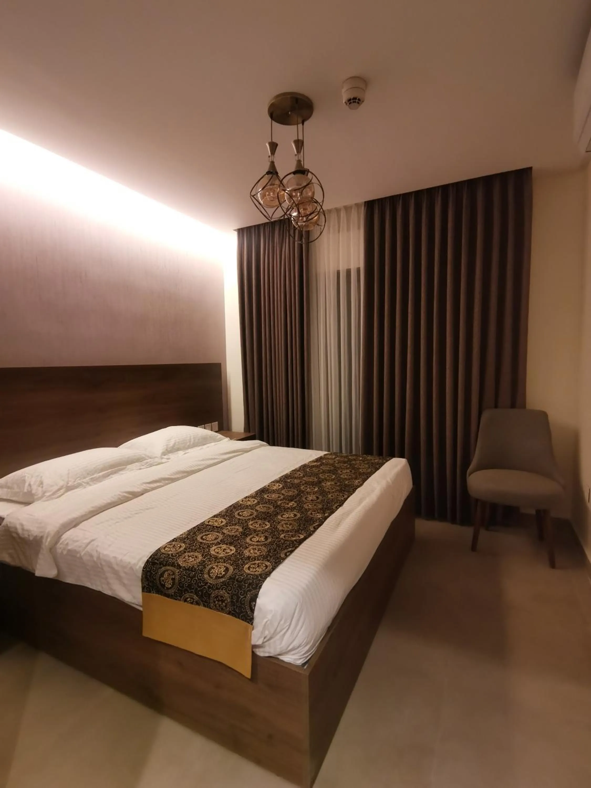Bed in Dara apartment hotel