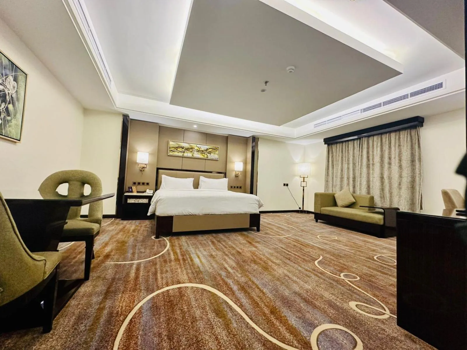 Bedroom, Bed in Al Ertiqaa Hotel