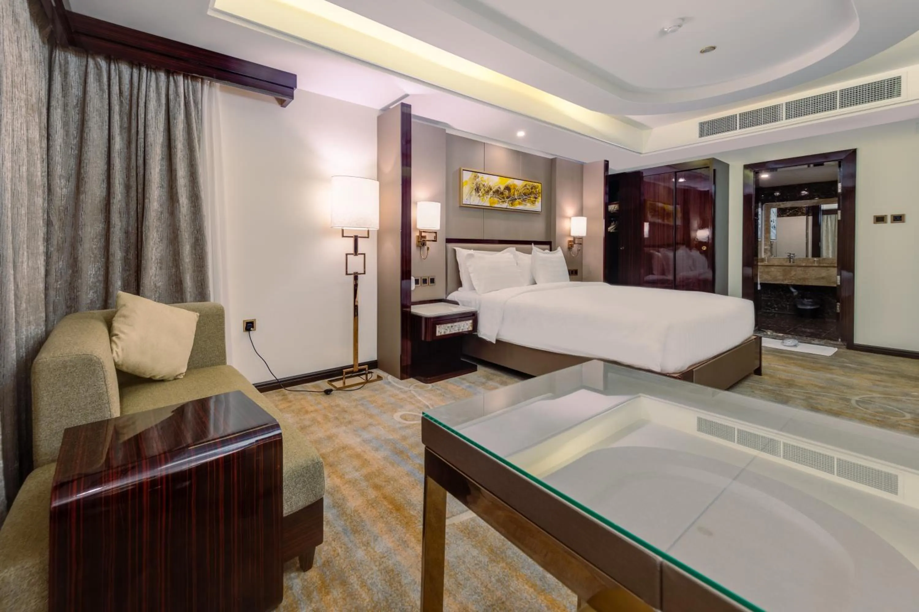 Bed in Al Ertiqaa Hotel