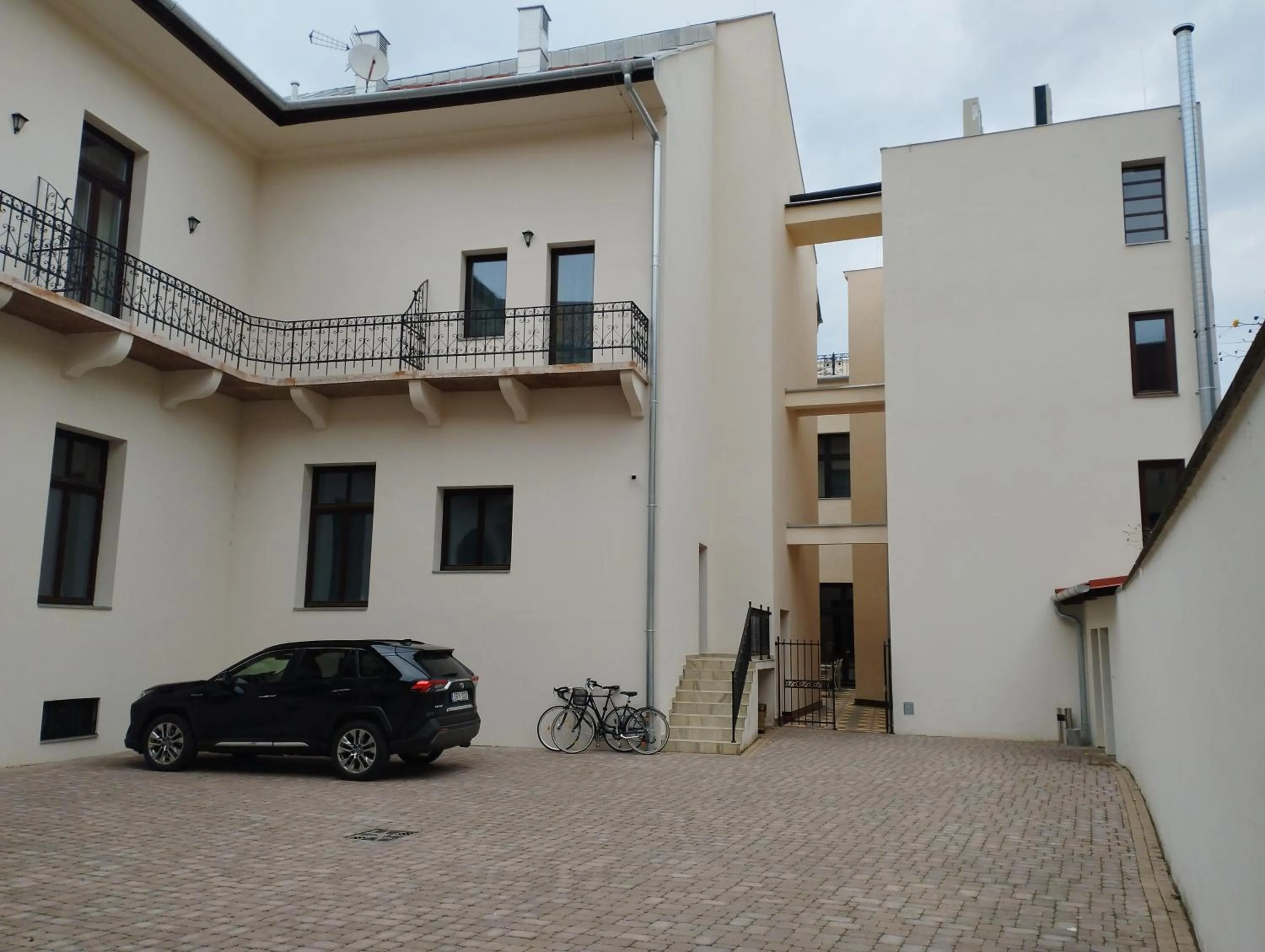 Parking in Boutique Hotel Gaia