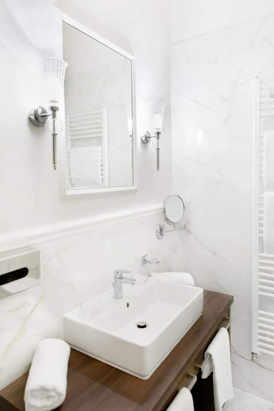 Shower in Boutique Hotel Gaia