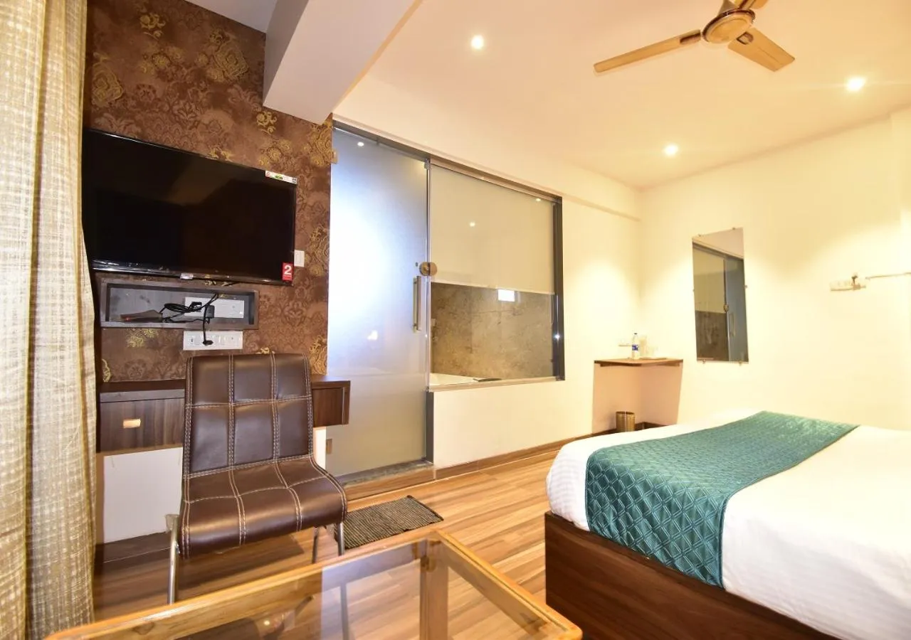 Bed in Hotel Candor Amigo Airoli Mind Space