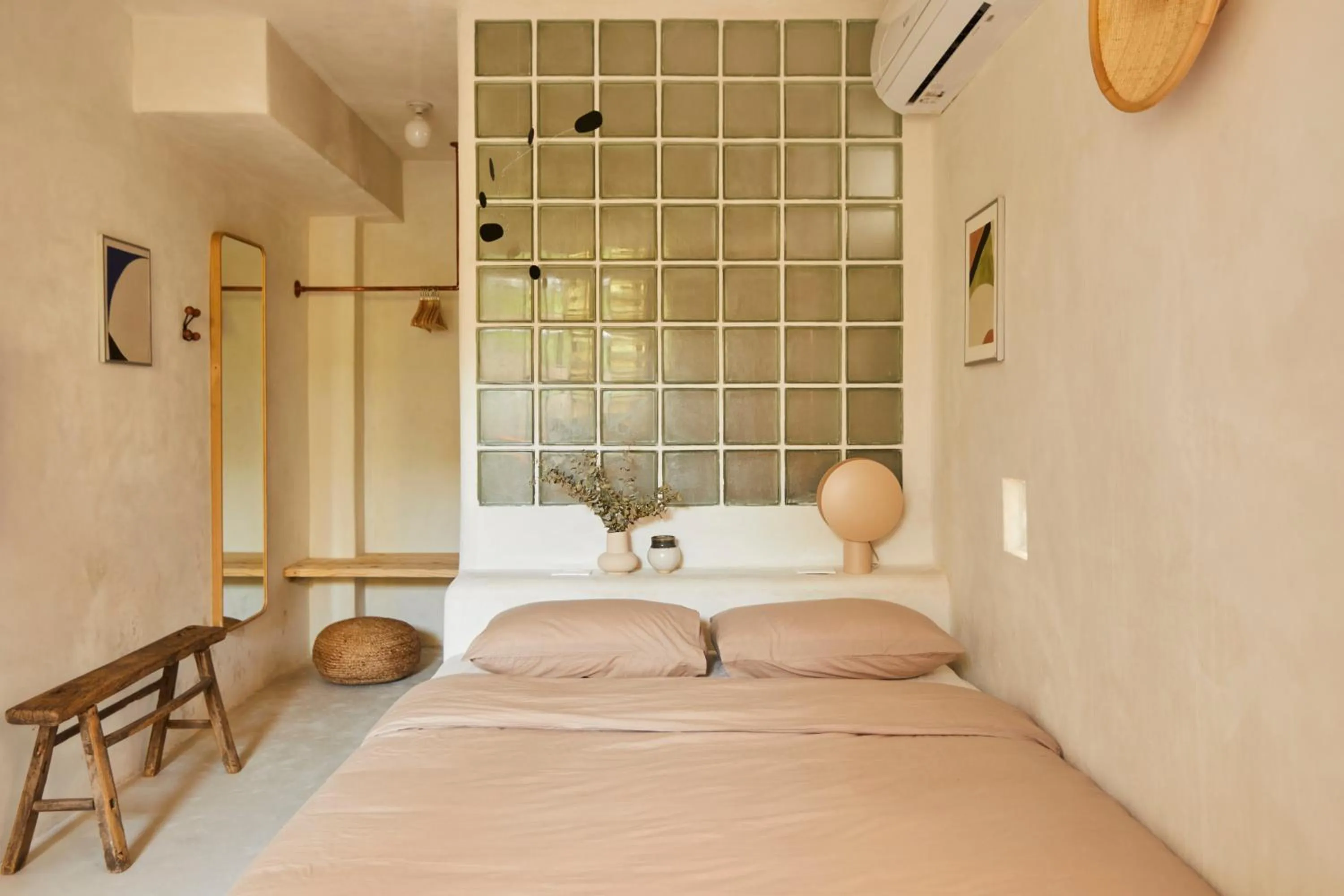 Bed in DADA JAJA by DW