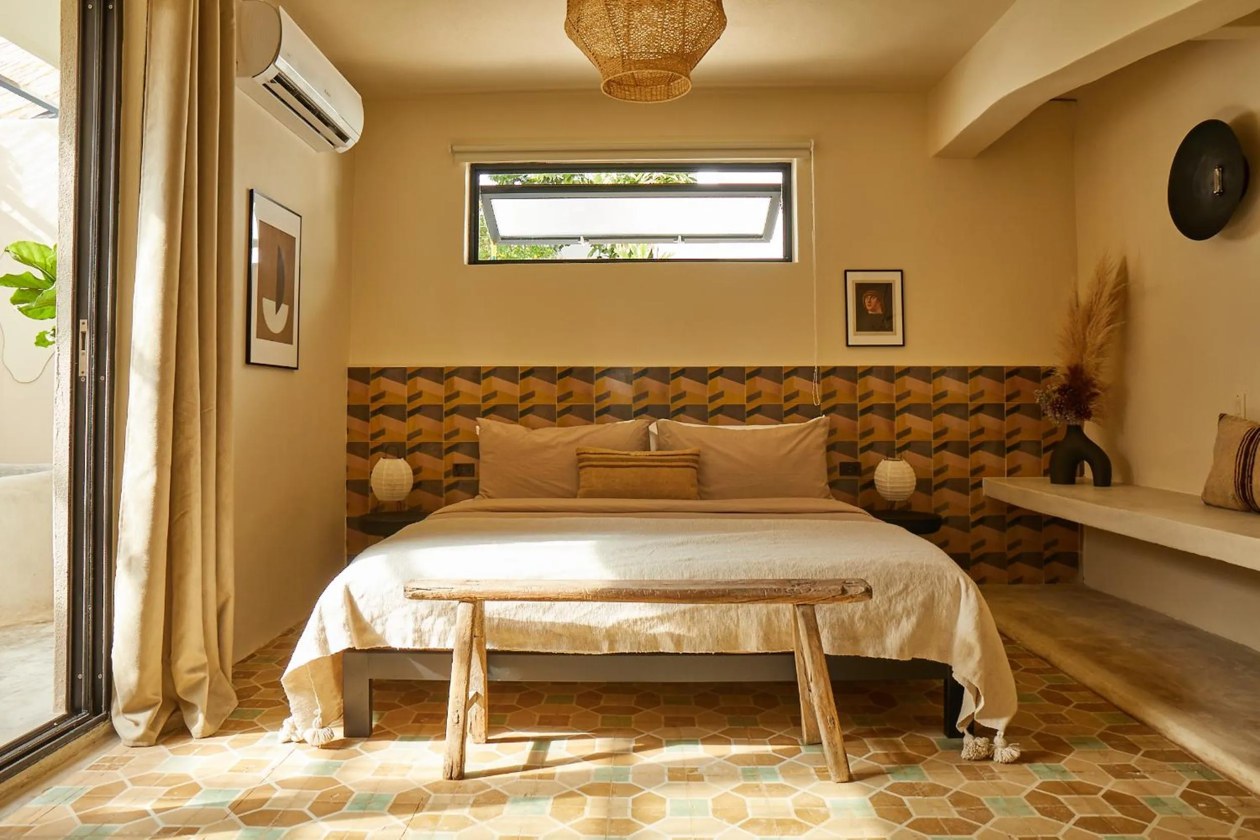 Bedroom, Bed in DUNA by DW