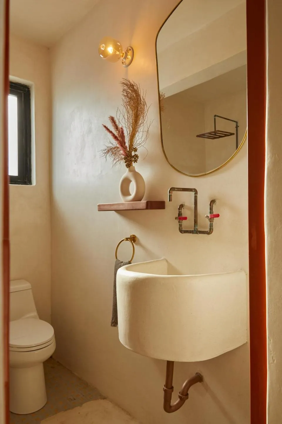 Bathroom in DUNA by DW