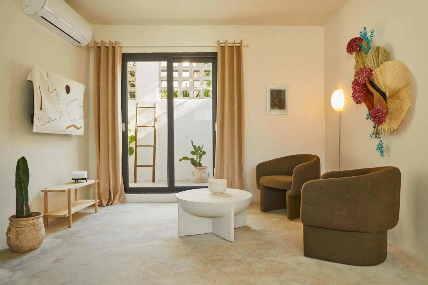 Living room in DUNA by DW