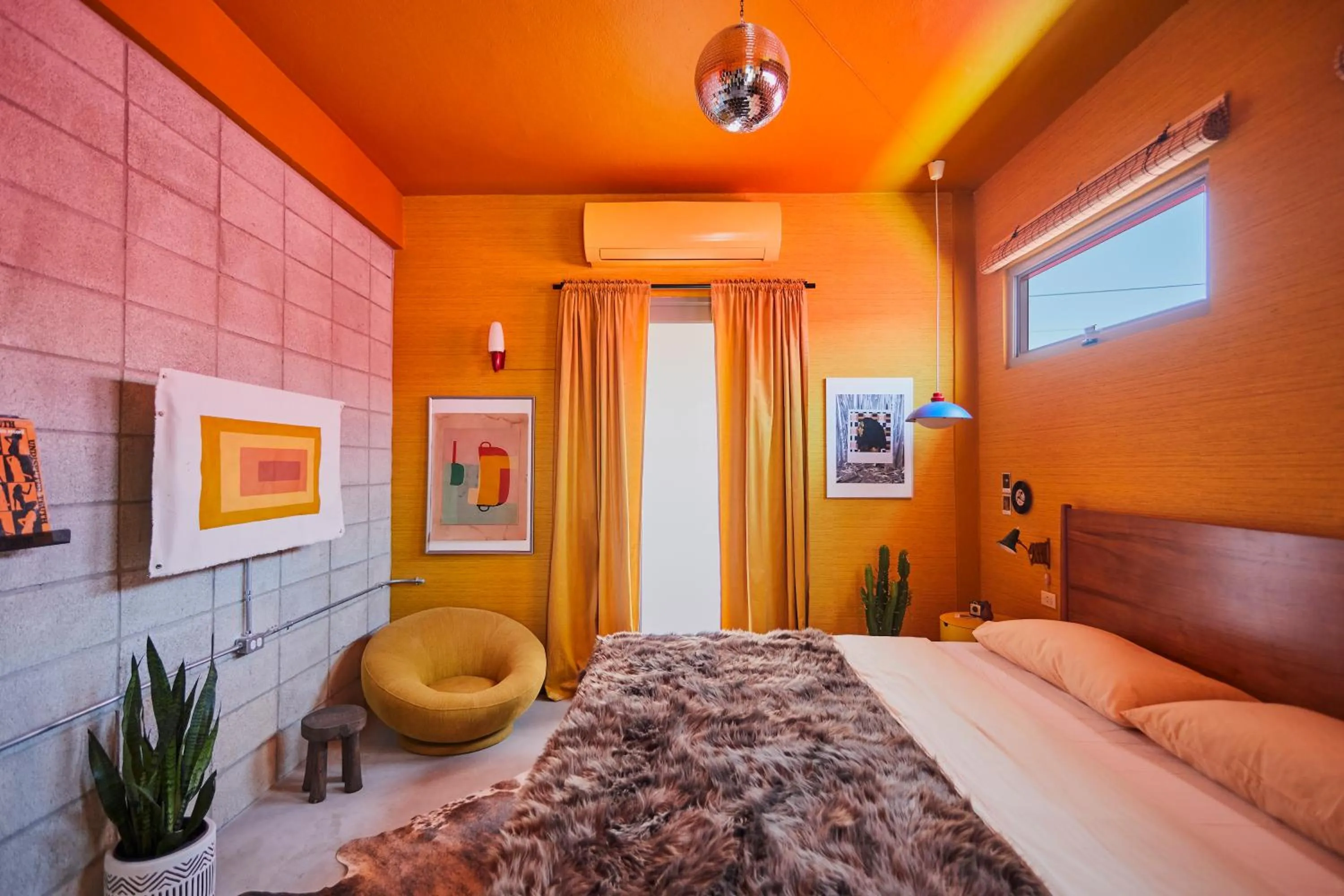 Bed in MOOD HAUS by DW - 70's Retro Stays