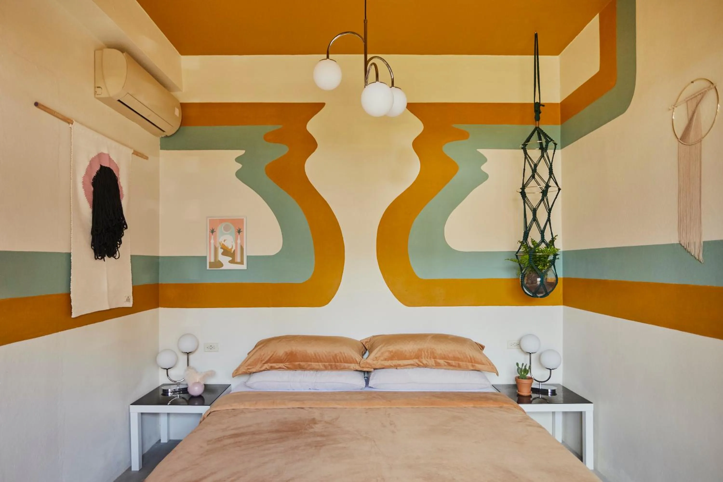 Bed in MOOD HAUS by DW - 70's Retro Stays