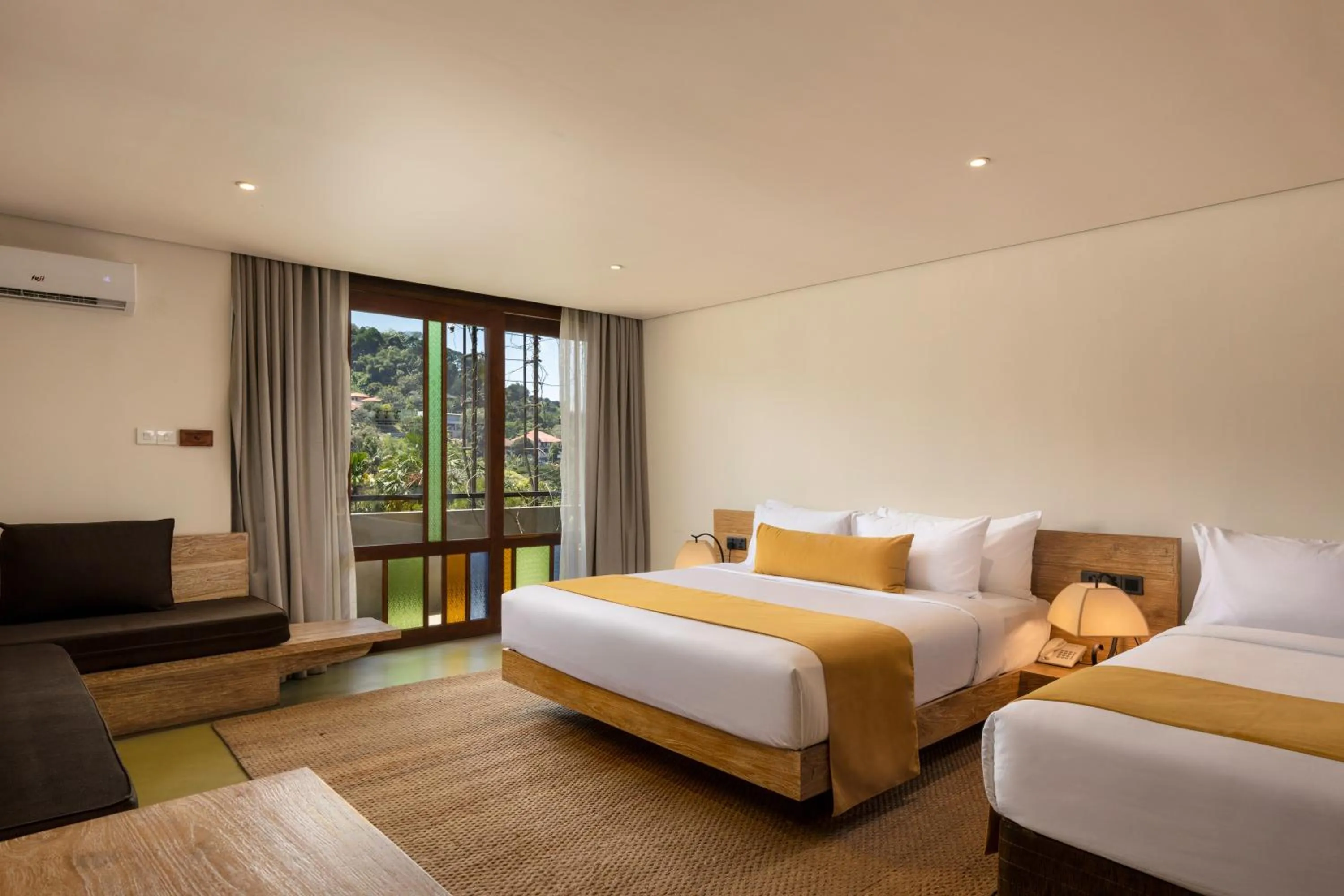 Bed in Lake Avenue Hotel Kandy