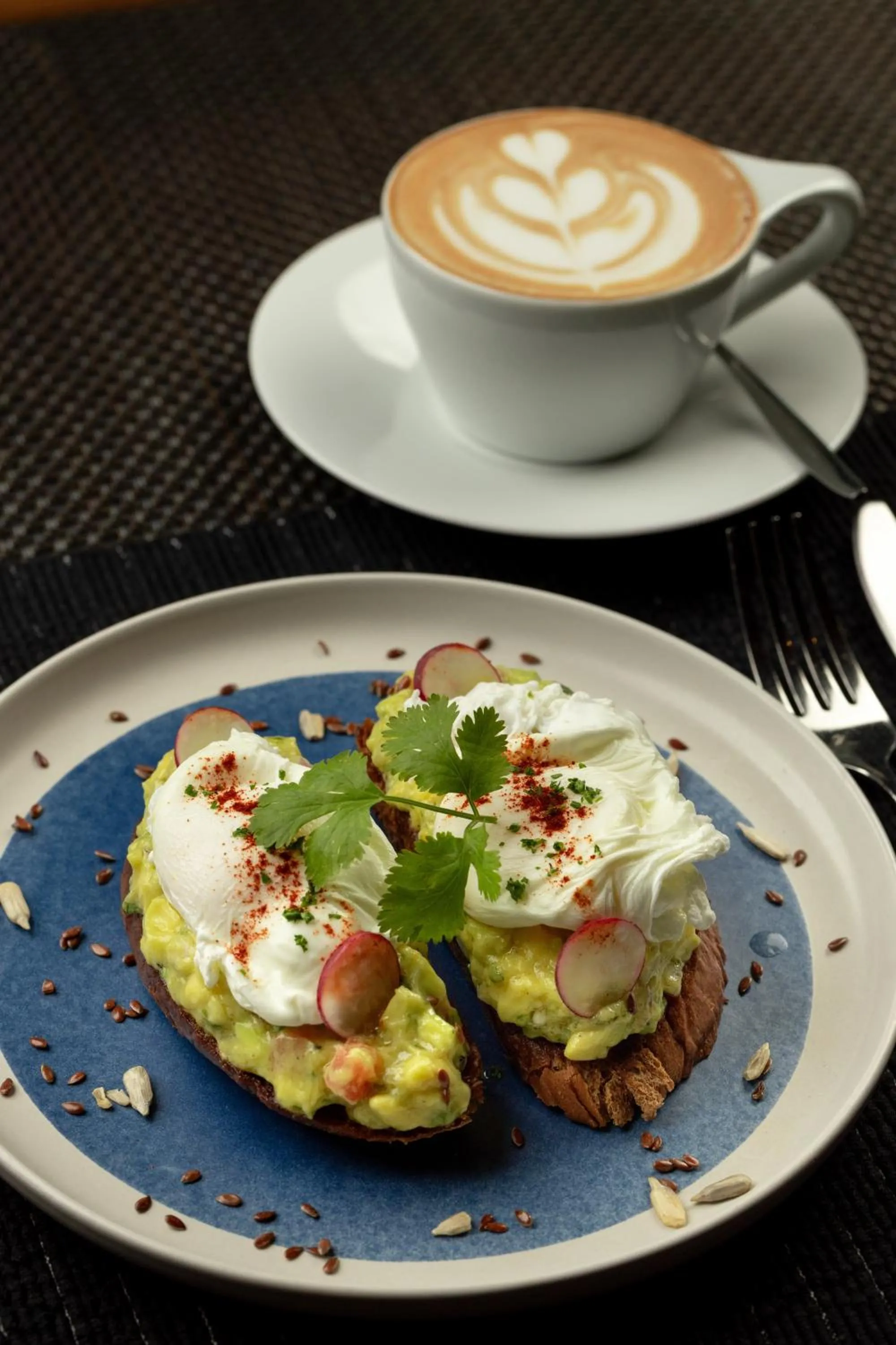 Food and drinks in Lake Avenue Hotel Kandy