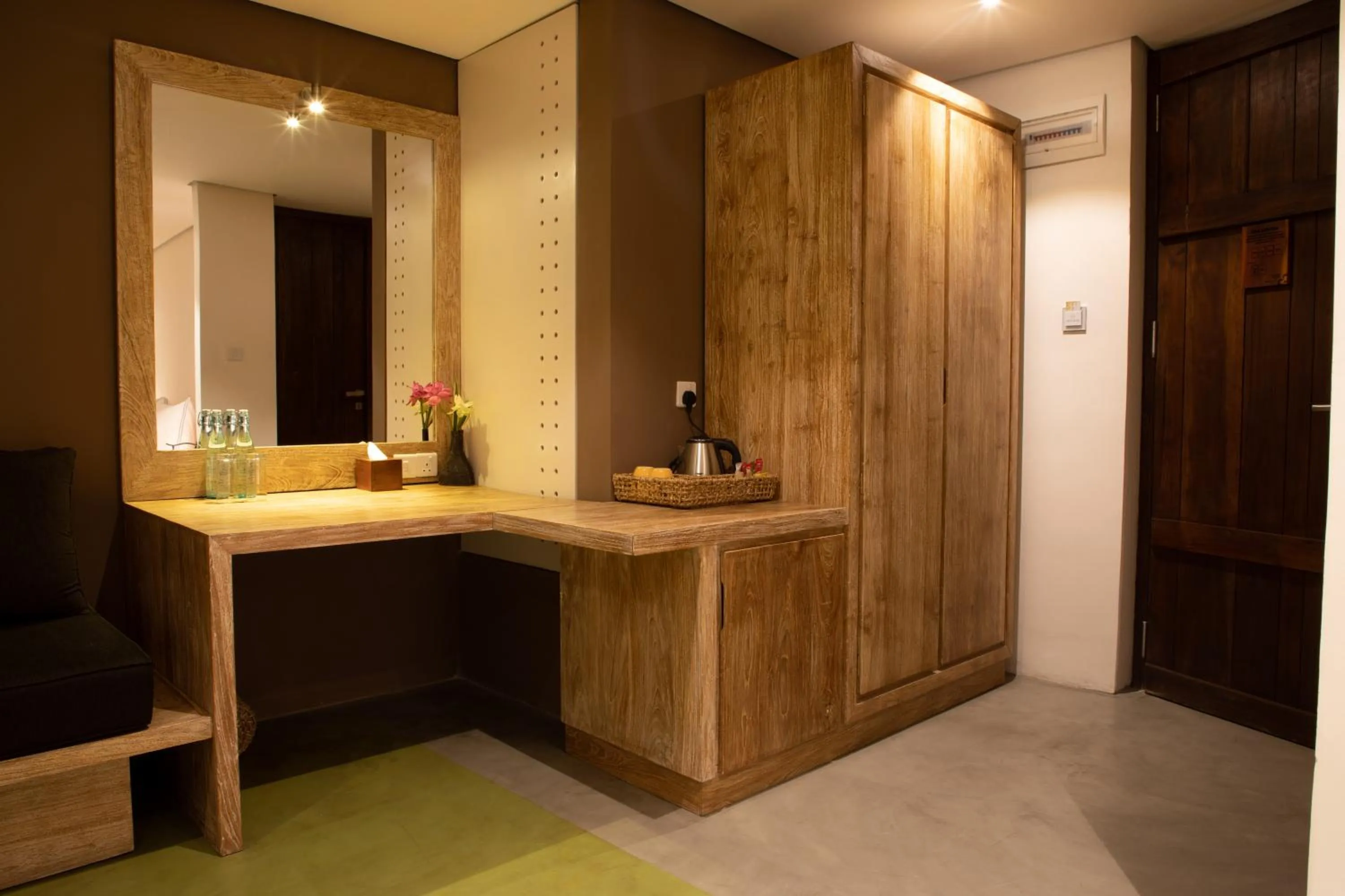 Coffee/tea facilities in Lake Avenue Hotel Kandy