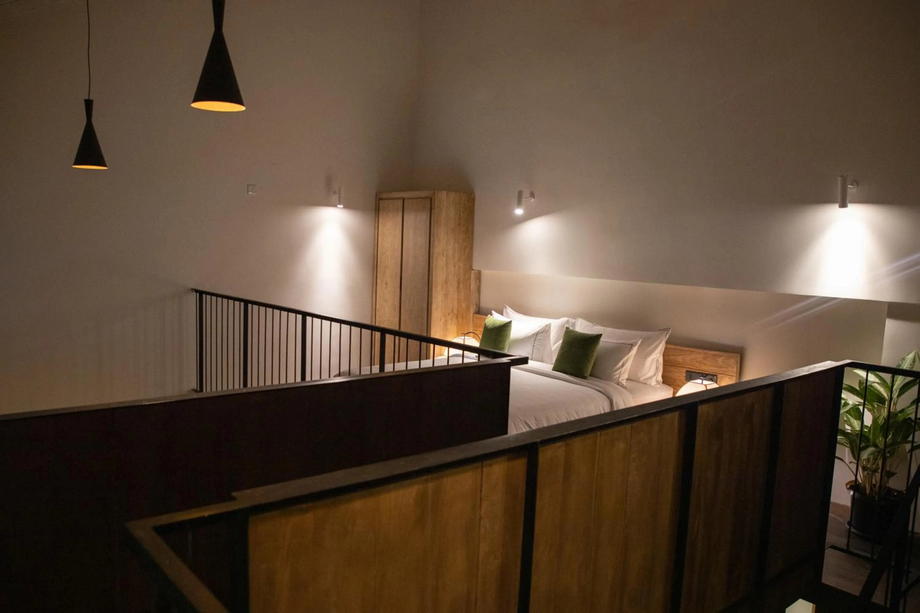 Bed in Lake Avenue Hotel Kandy