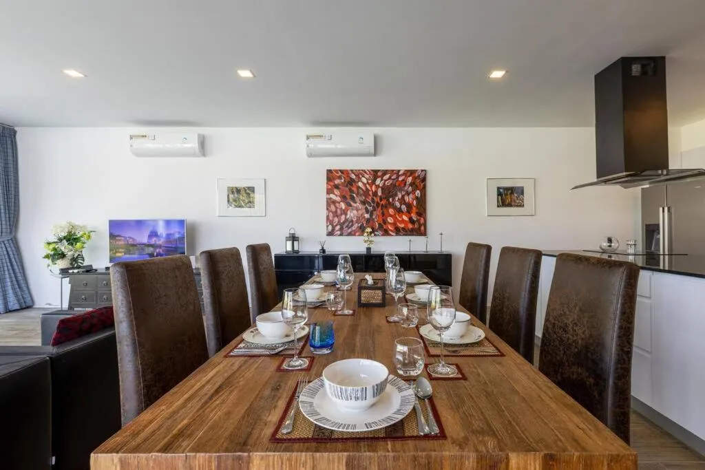 Modern 3 bedroom Pool Villa PG19