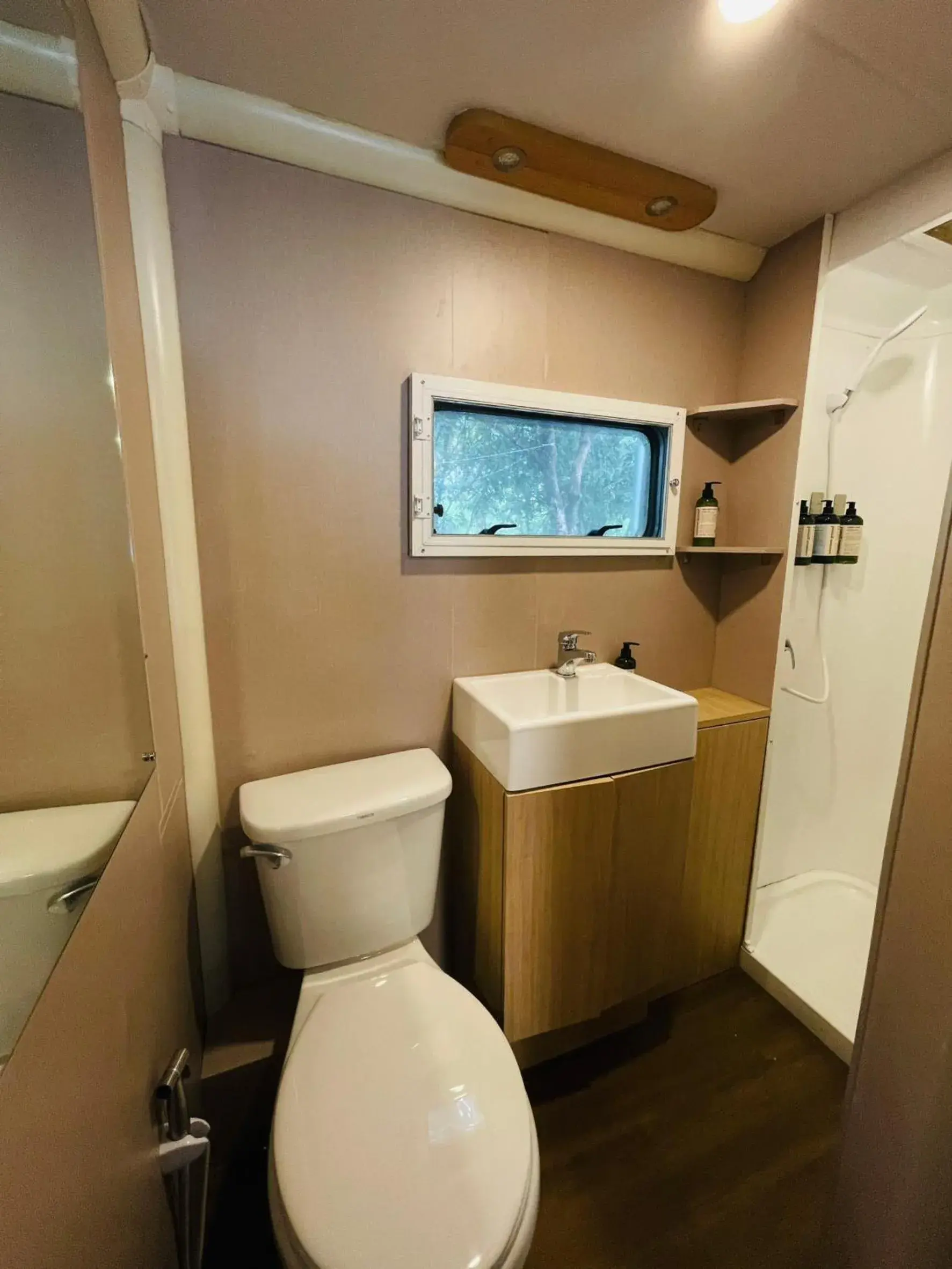 Caravan - single occupancy in The Wild Khao Yai Caravan - single occupancy in The Wild Khao Yai