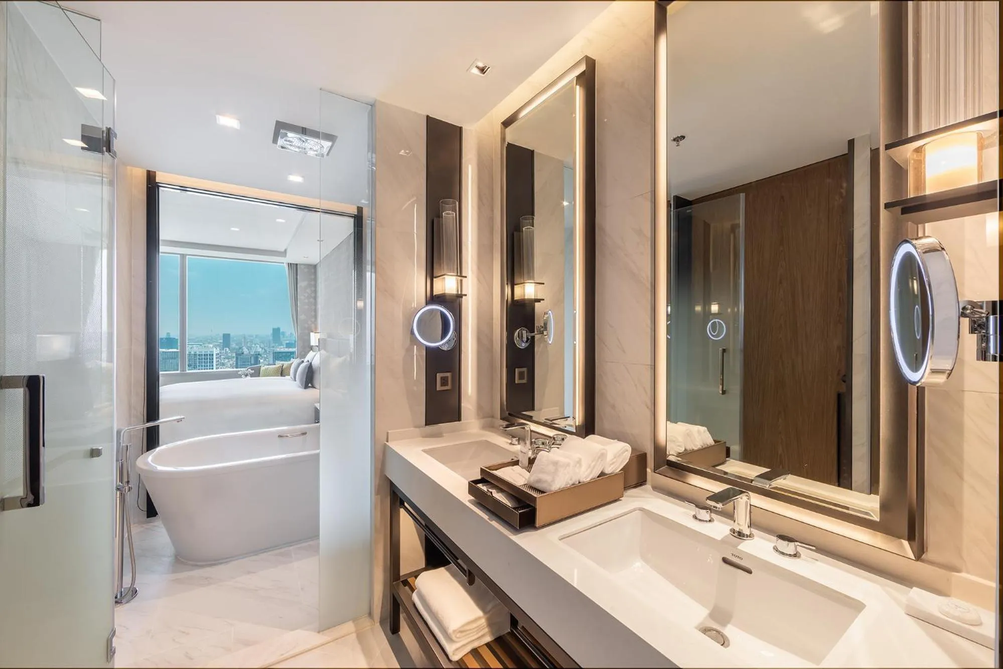Bathroom in Eastin Grand Hotel Phayathai