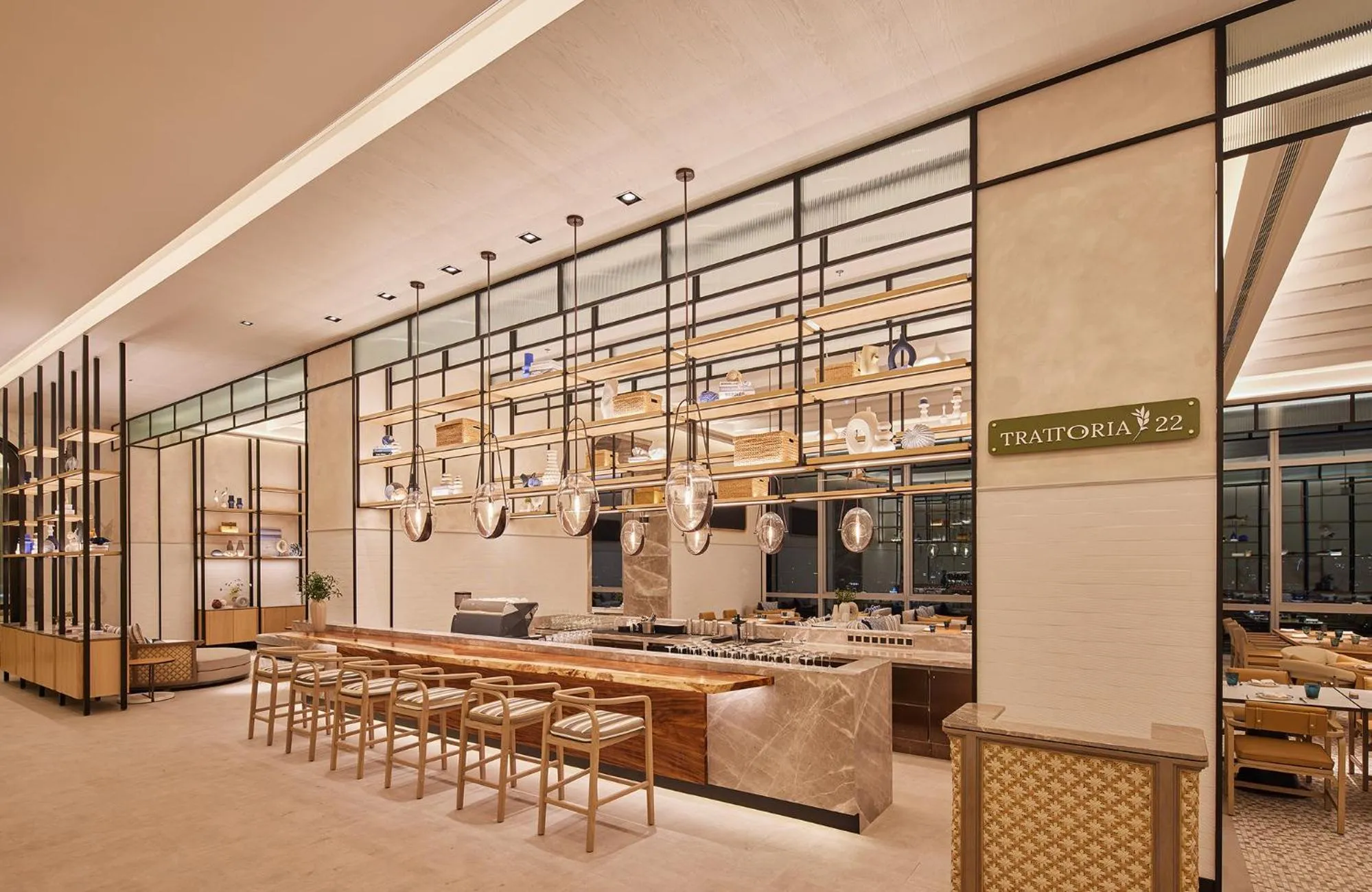 Restaurant/places to eat in Eastin Grand Hotel Phayathai