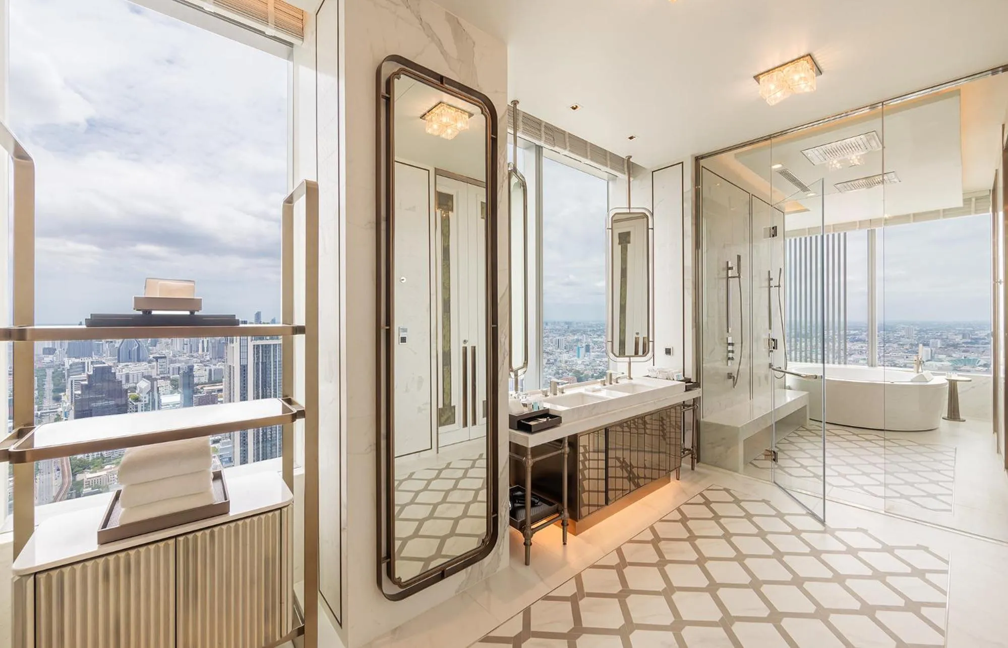 Bathroom in Eastin Grand Hotel Phayathai