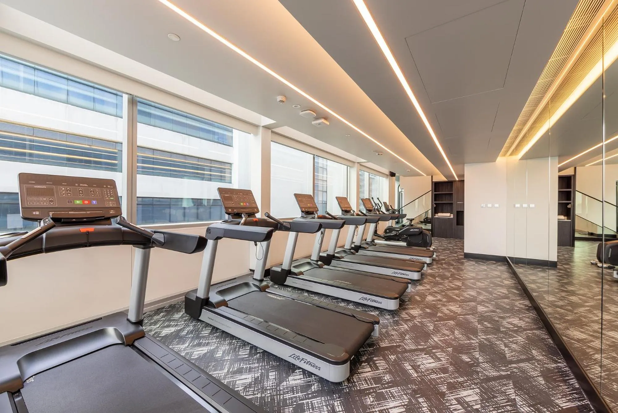 Fitness centre/facilities in Eastin Grand Hotel Phayathai
