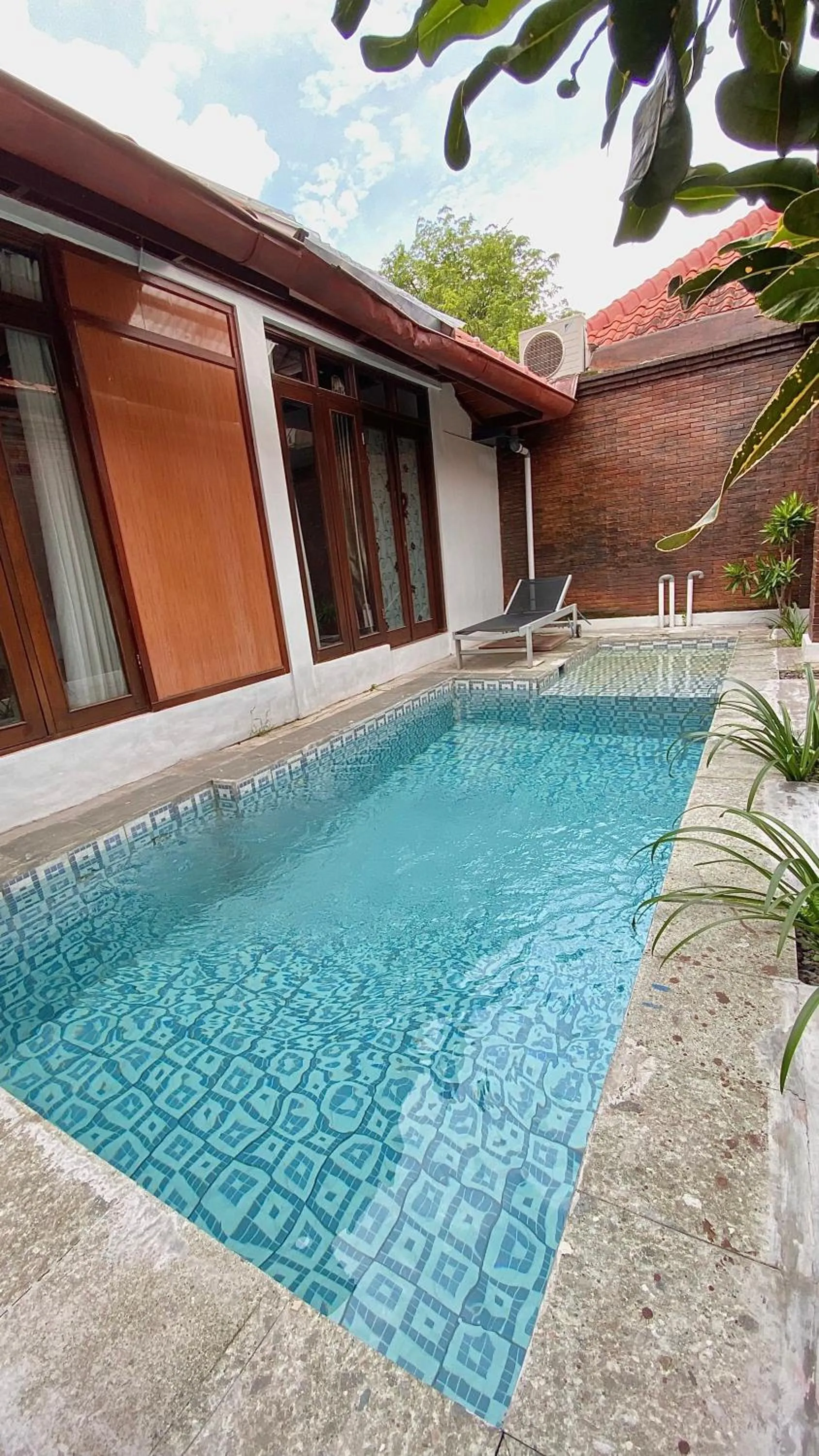 chrome hotel & resort solo