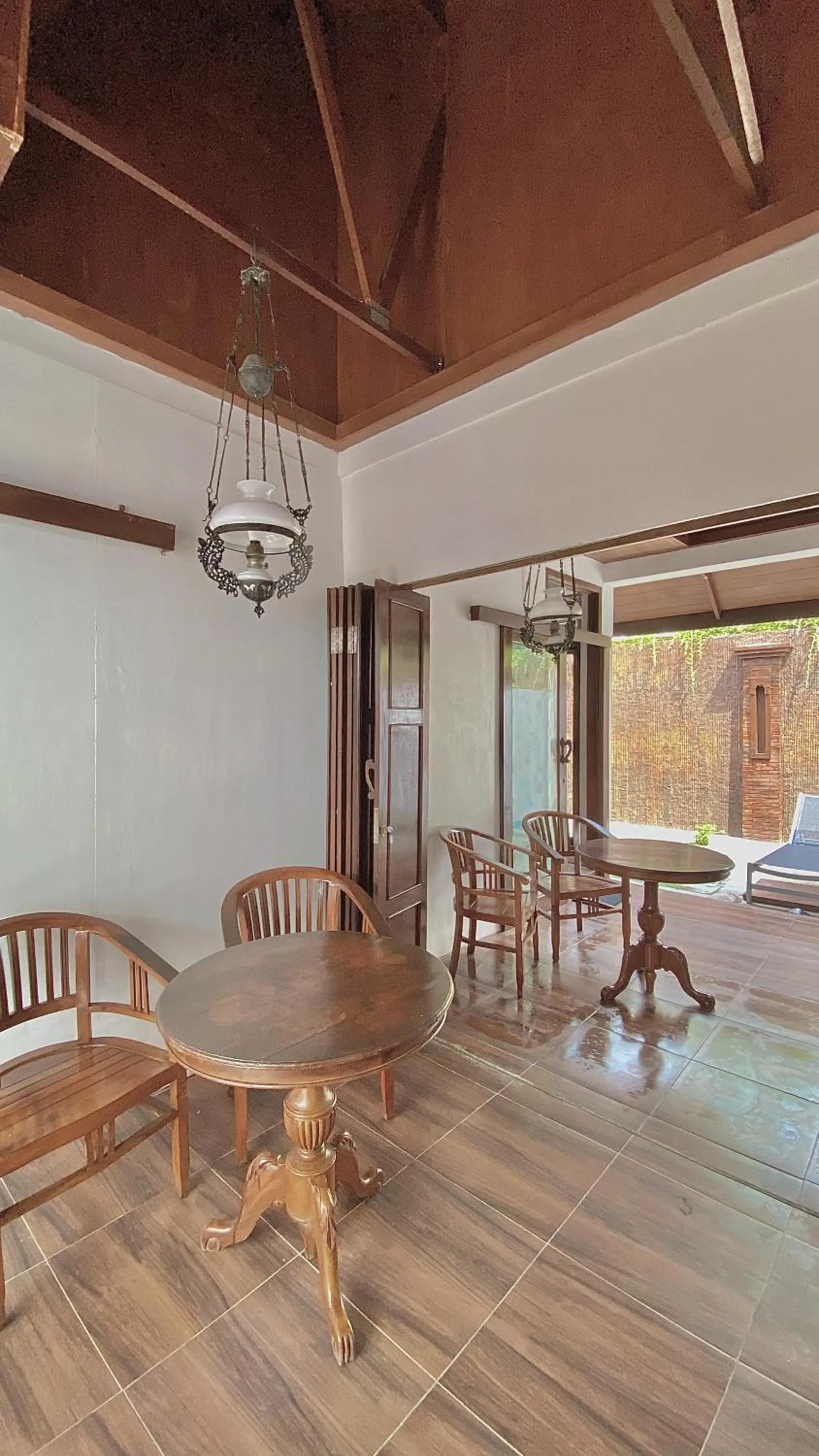 chrome hotel & resort solo