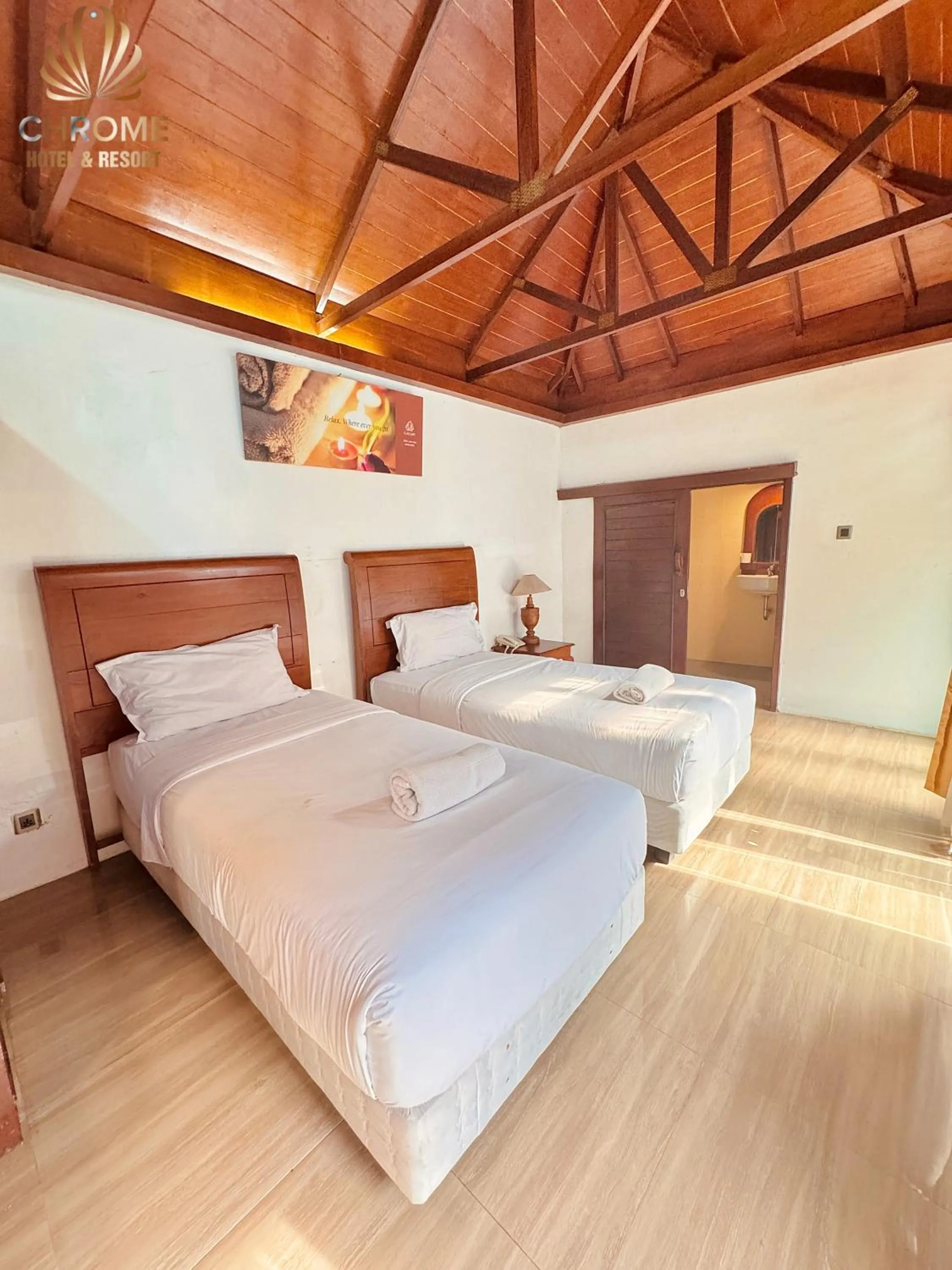 Bedroom, Bed in chrome hotel & resort solo