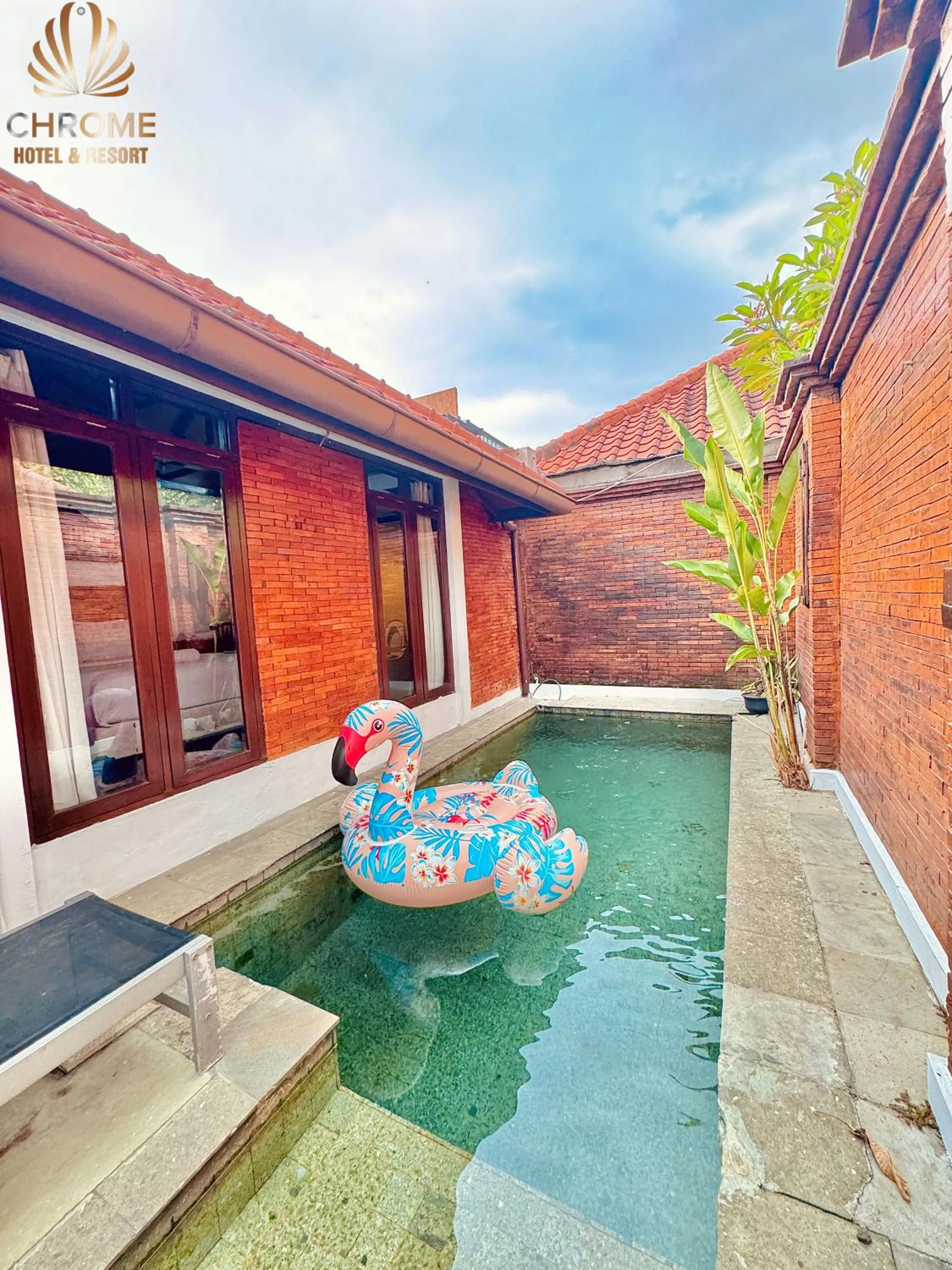 Swimming pool in chrome hotel & resort solo