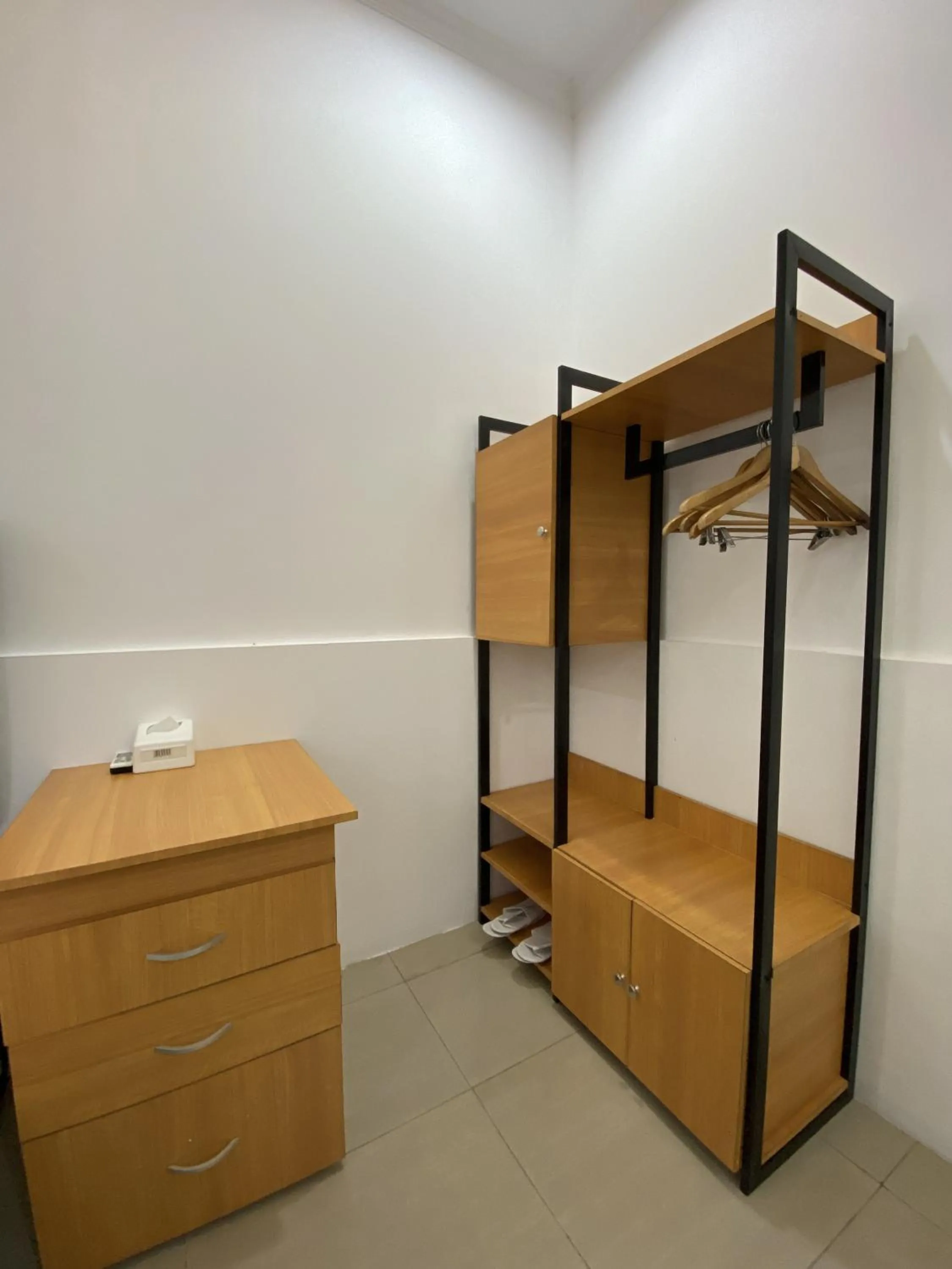 Bed in chrome hotel & resort solo