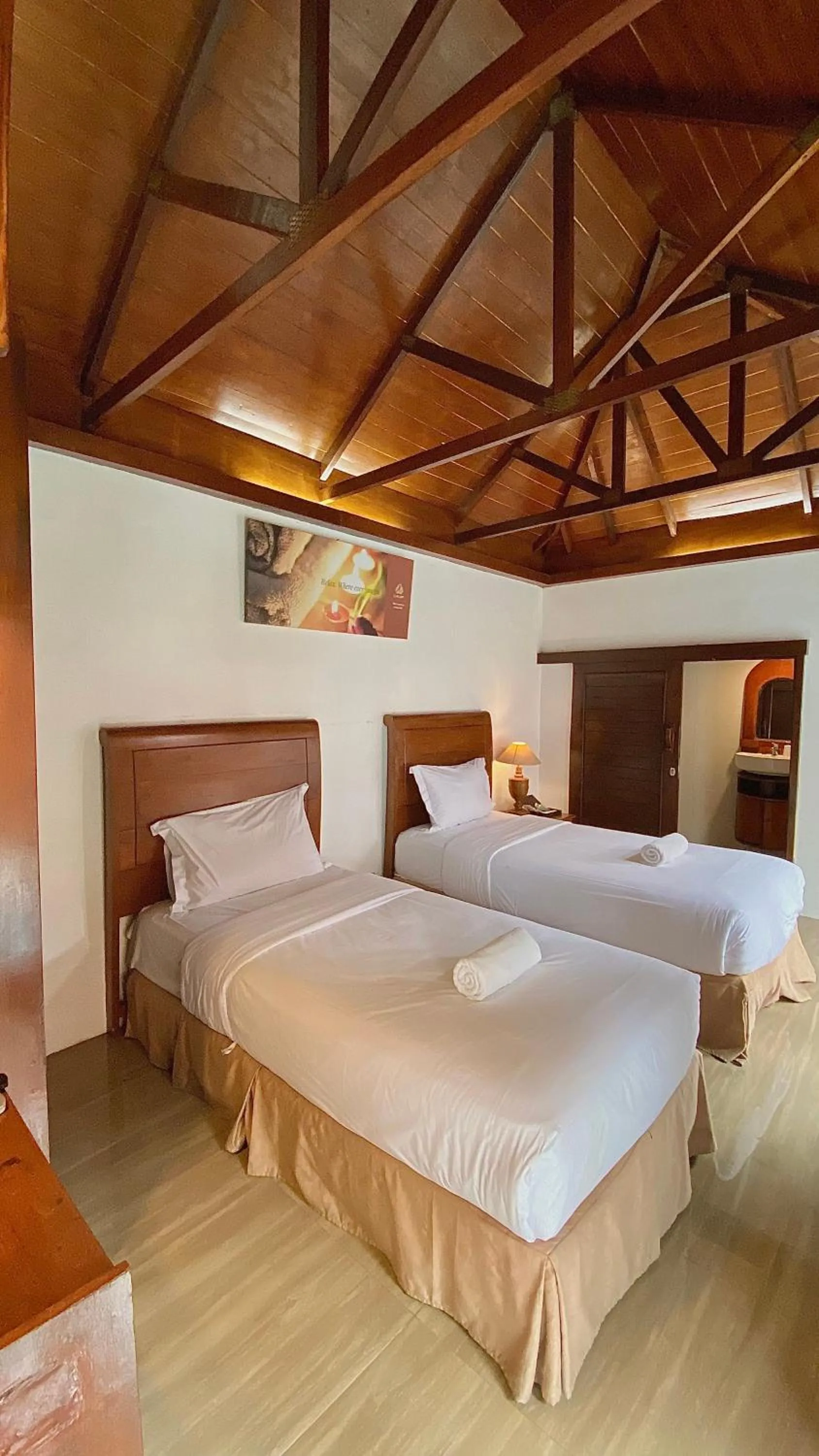 Bed in chrome hotel & resort solo