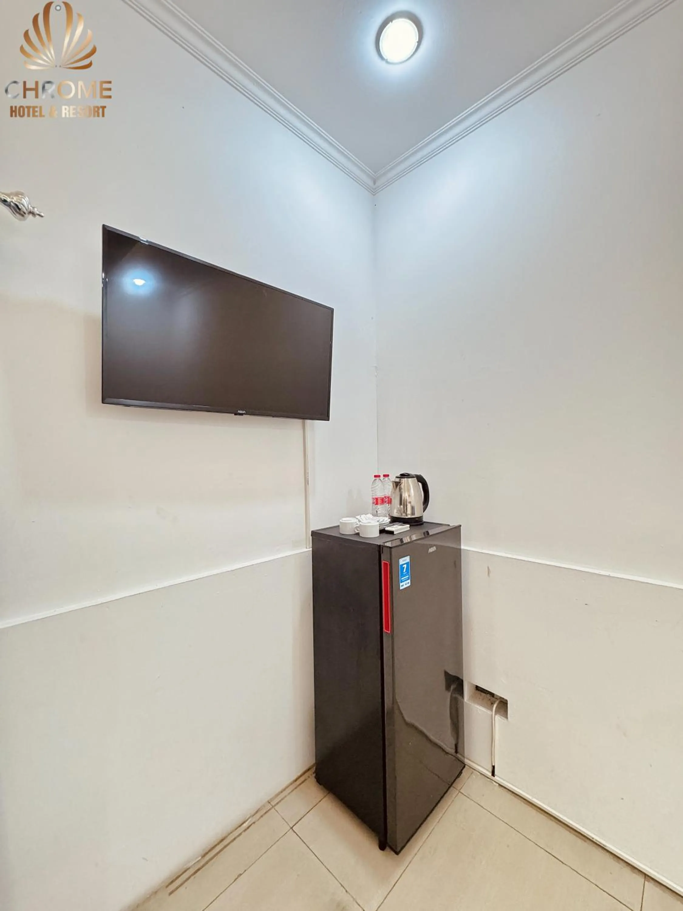 minibar in chrome hotel & resort solo