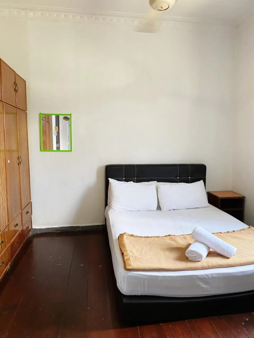 Bed in Raihan Beach Resort