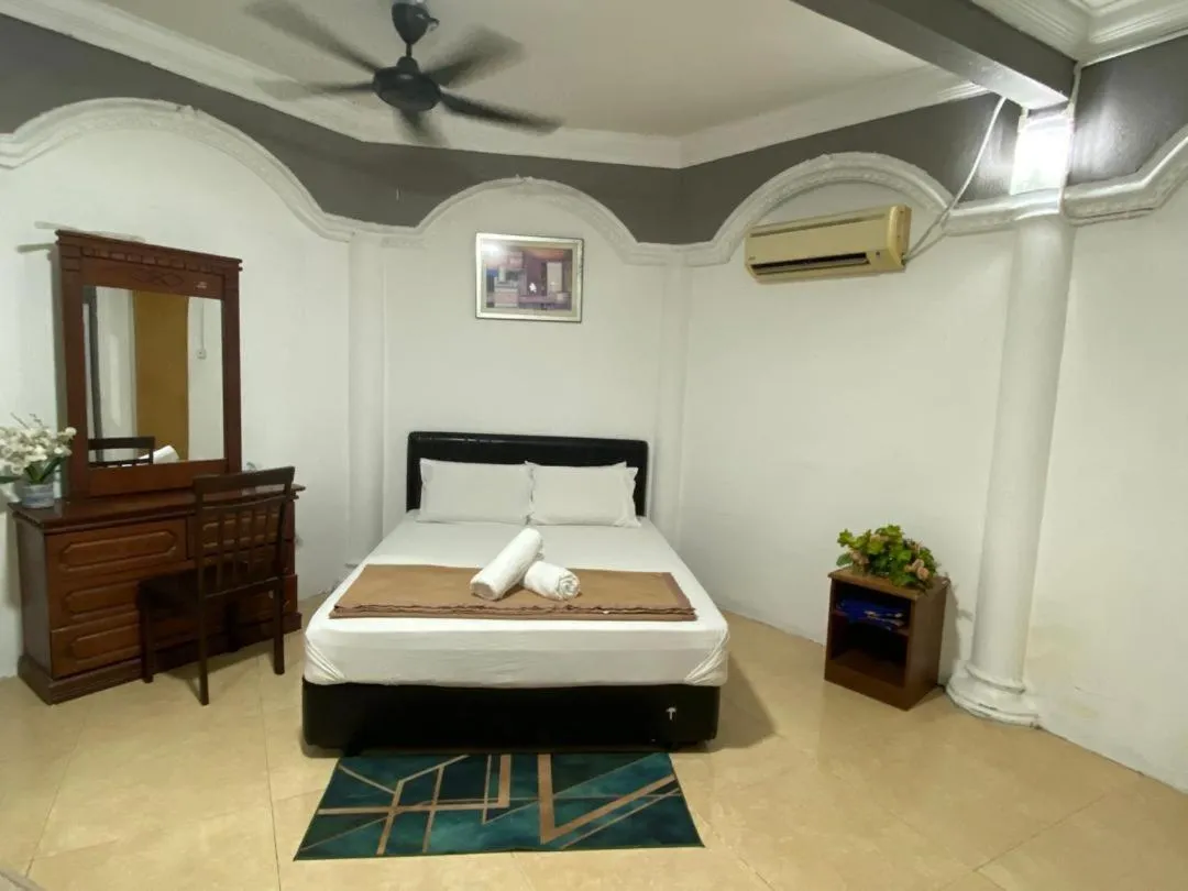 Bed in Raihan Beach Resort
