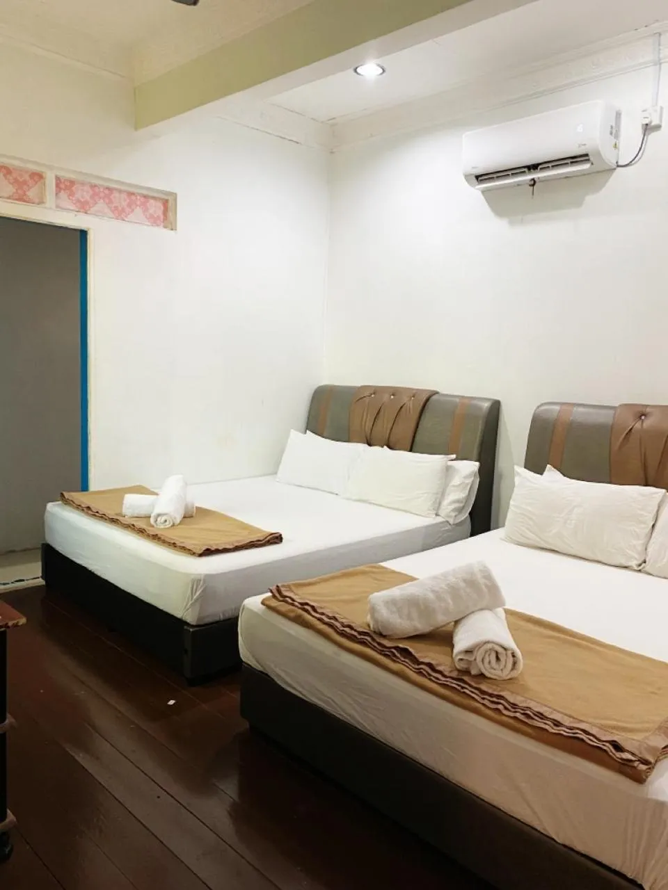 Bed in Raihan Beach Resort