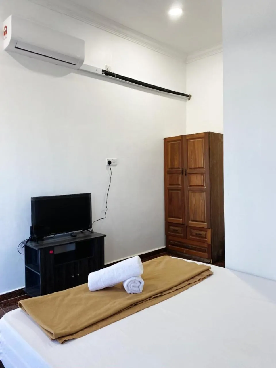 Bed in Raihan Beach Resort