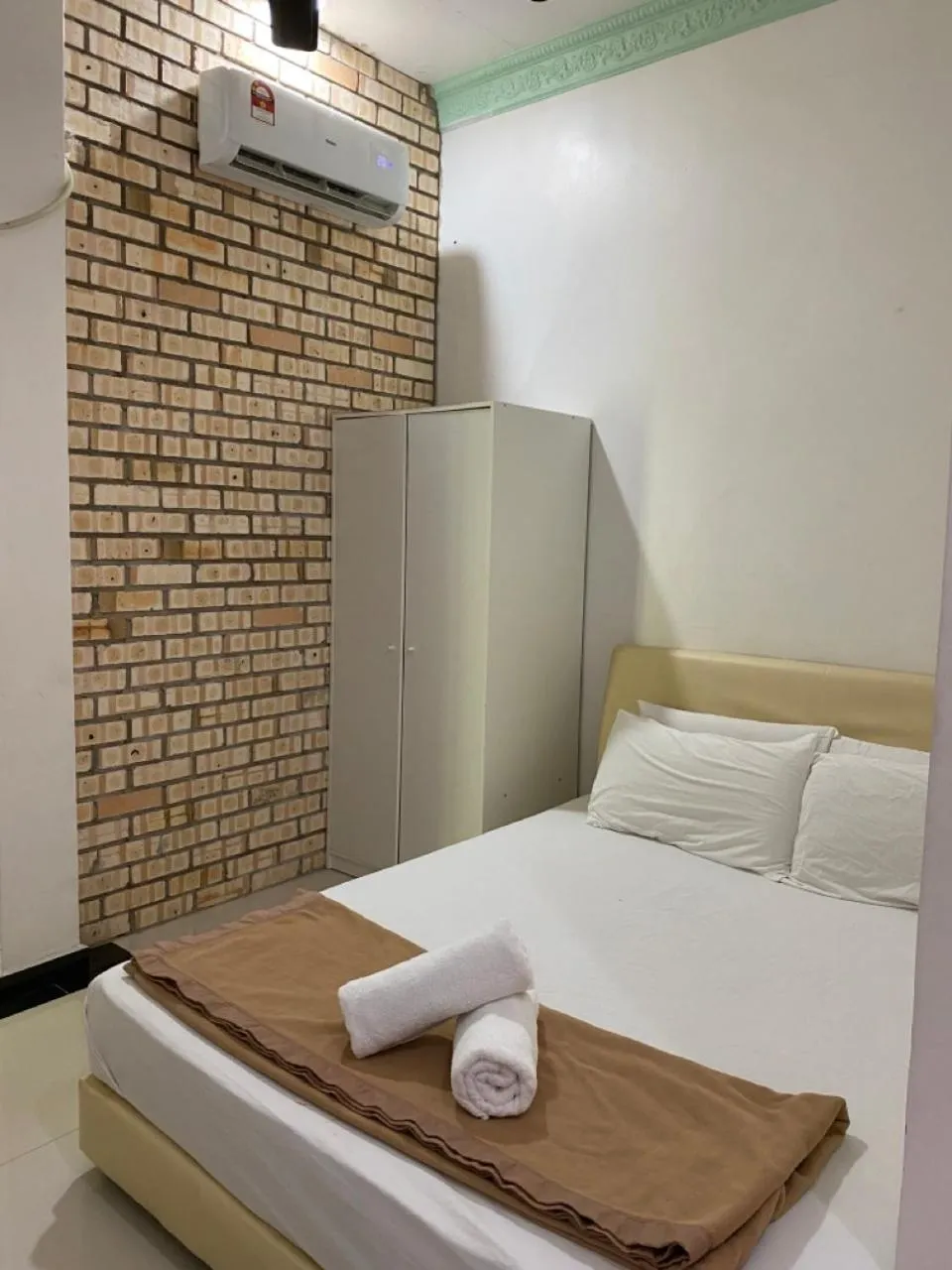 Bed in Raihan Beach Resort