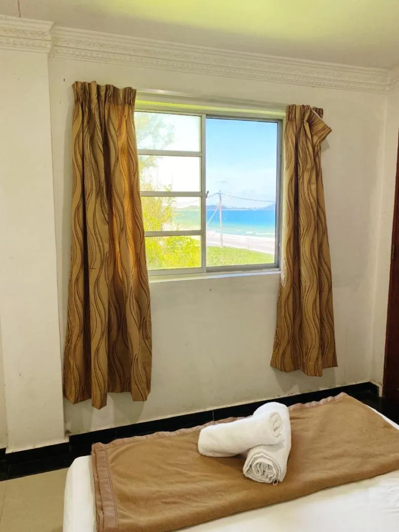 Bed in Raihan Beach Resort