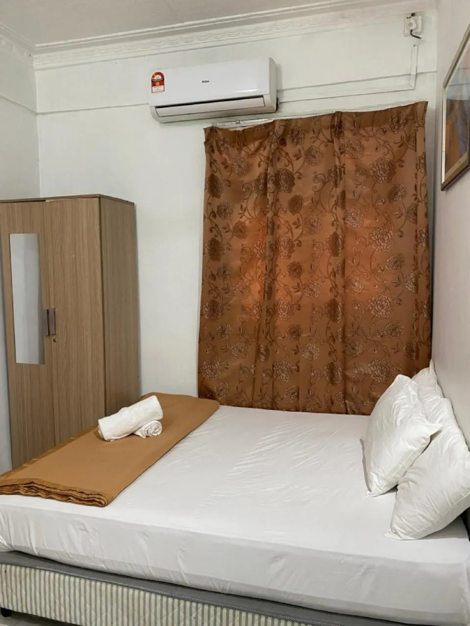 Bed in Raihan Beach Resort