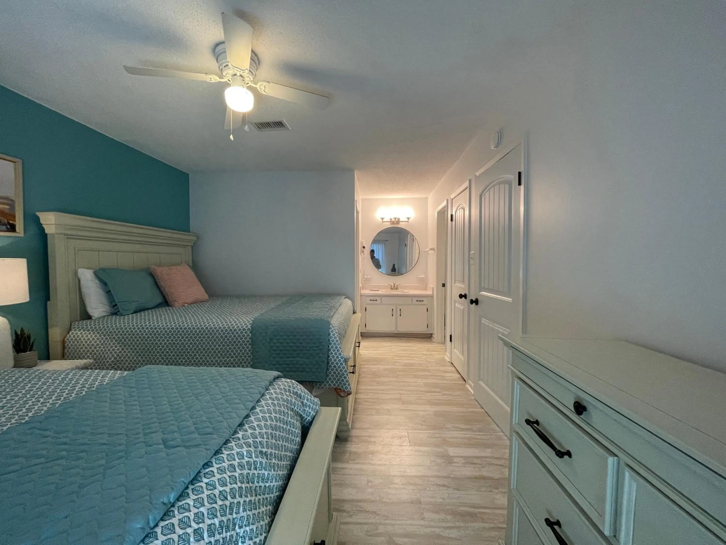 Bed in Ocean Breeze - Beautiful Condo & Pet Friendly