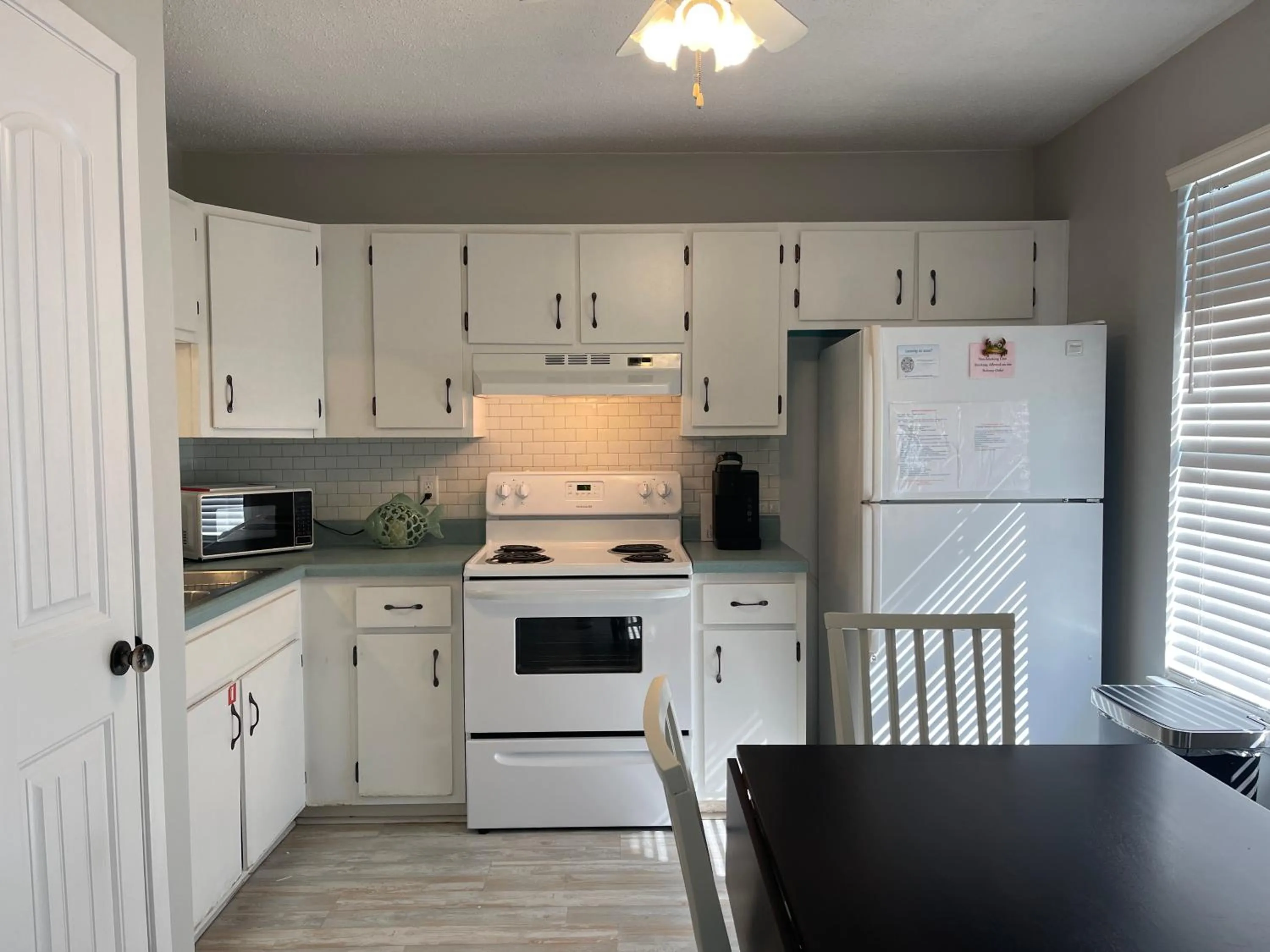 Ocean Breeze - Beautiful Condo & Pet Friendly