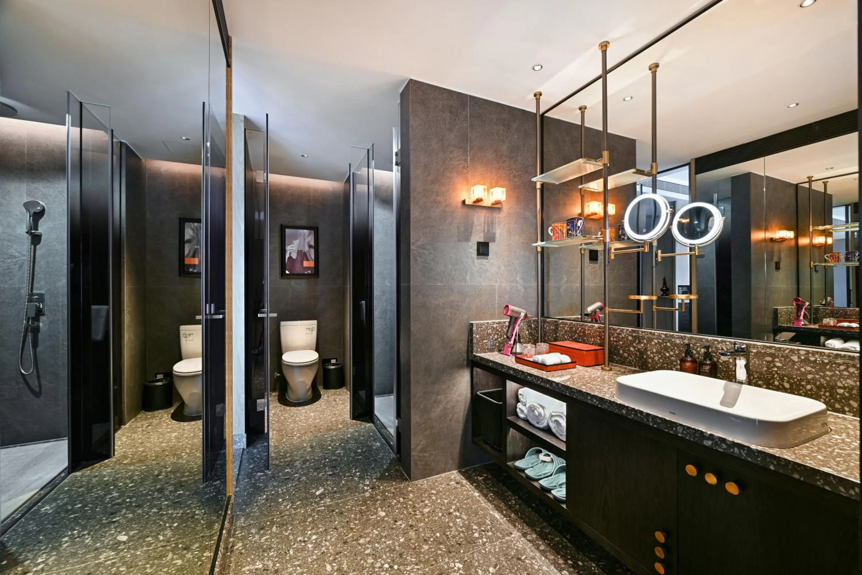 Shower in Arthur Hotel Luogang Xiangang Metro Guangzhou-Free Breakfast and Free Afternoon Tea