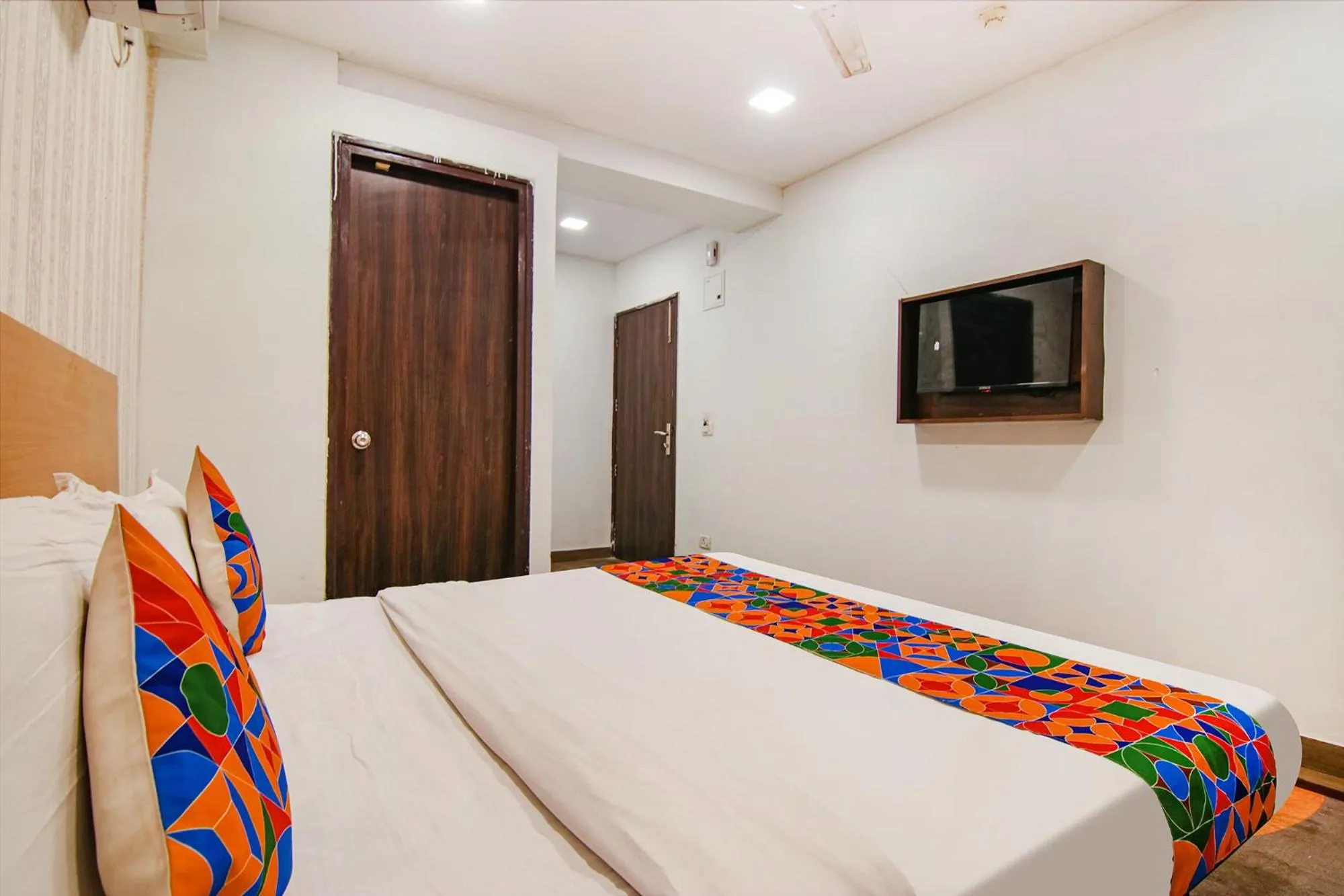 Bed in FabHotel Moro Rohini Sector 11