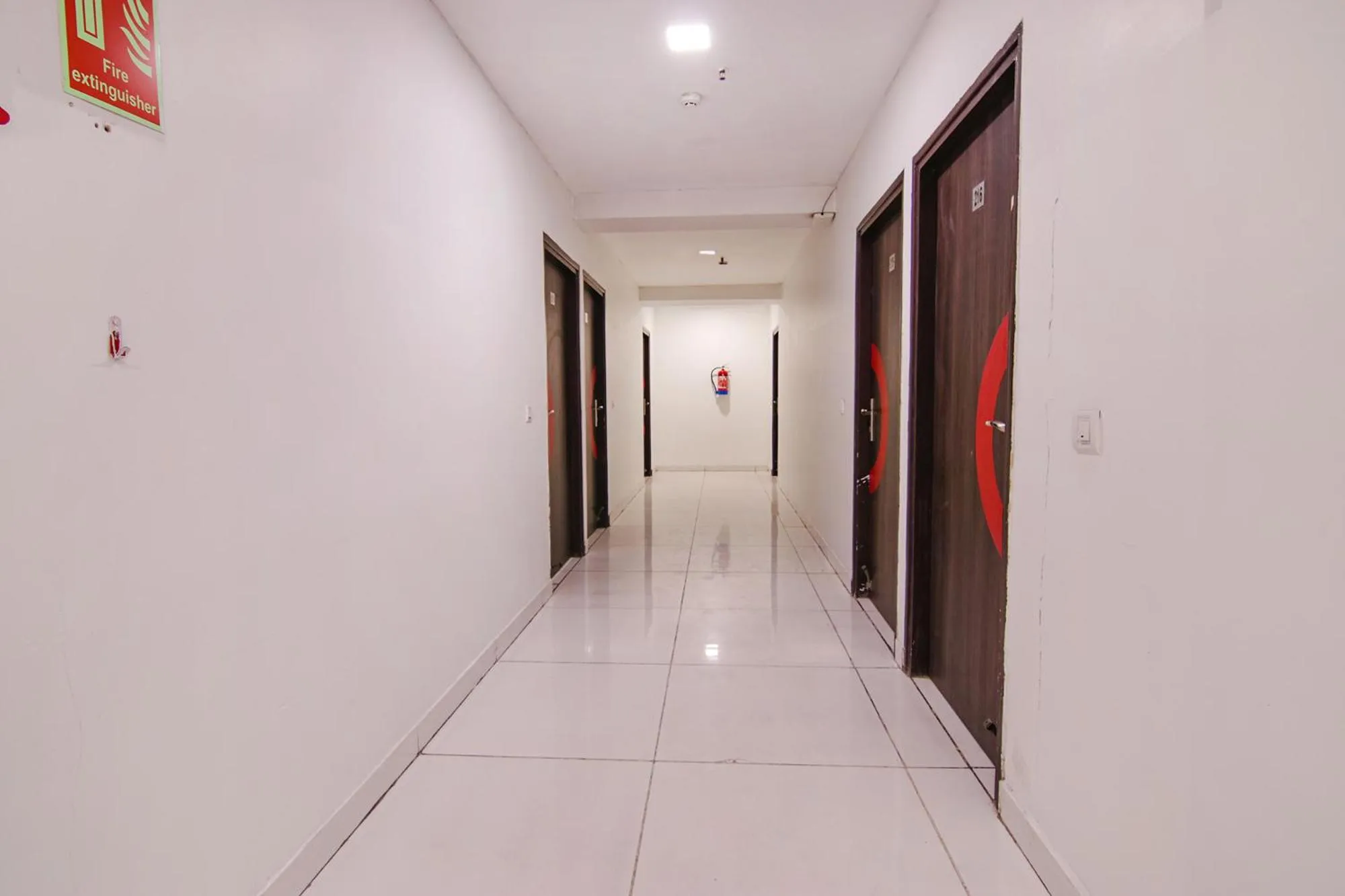 Lobby or reception in FabHotel Moro Rohini Sector 11