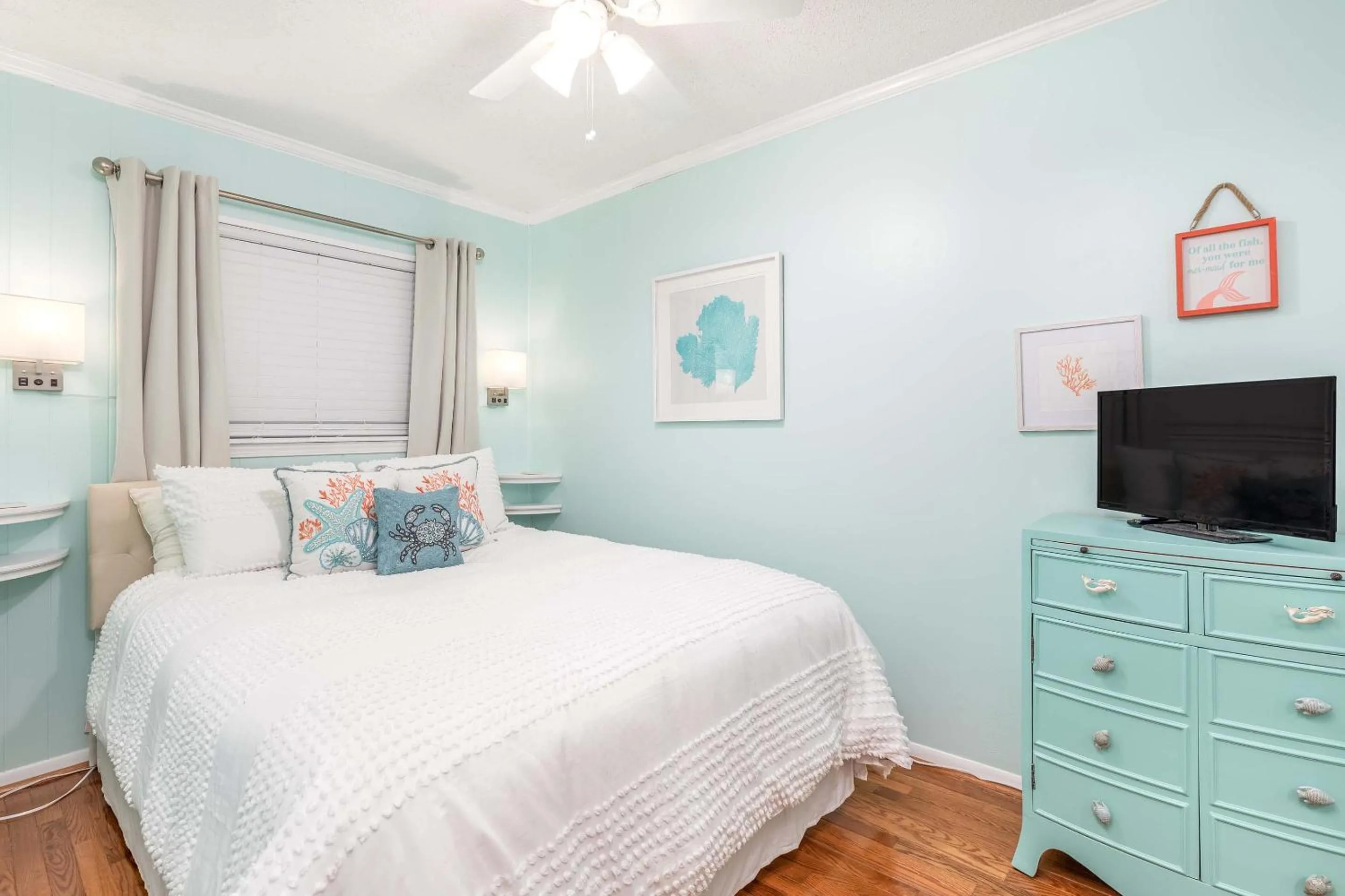 Bed in Beach Racquet A313