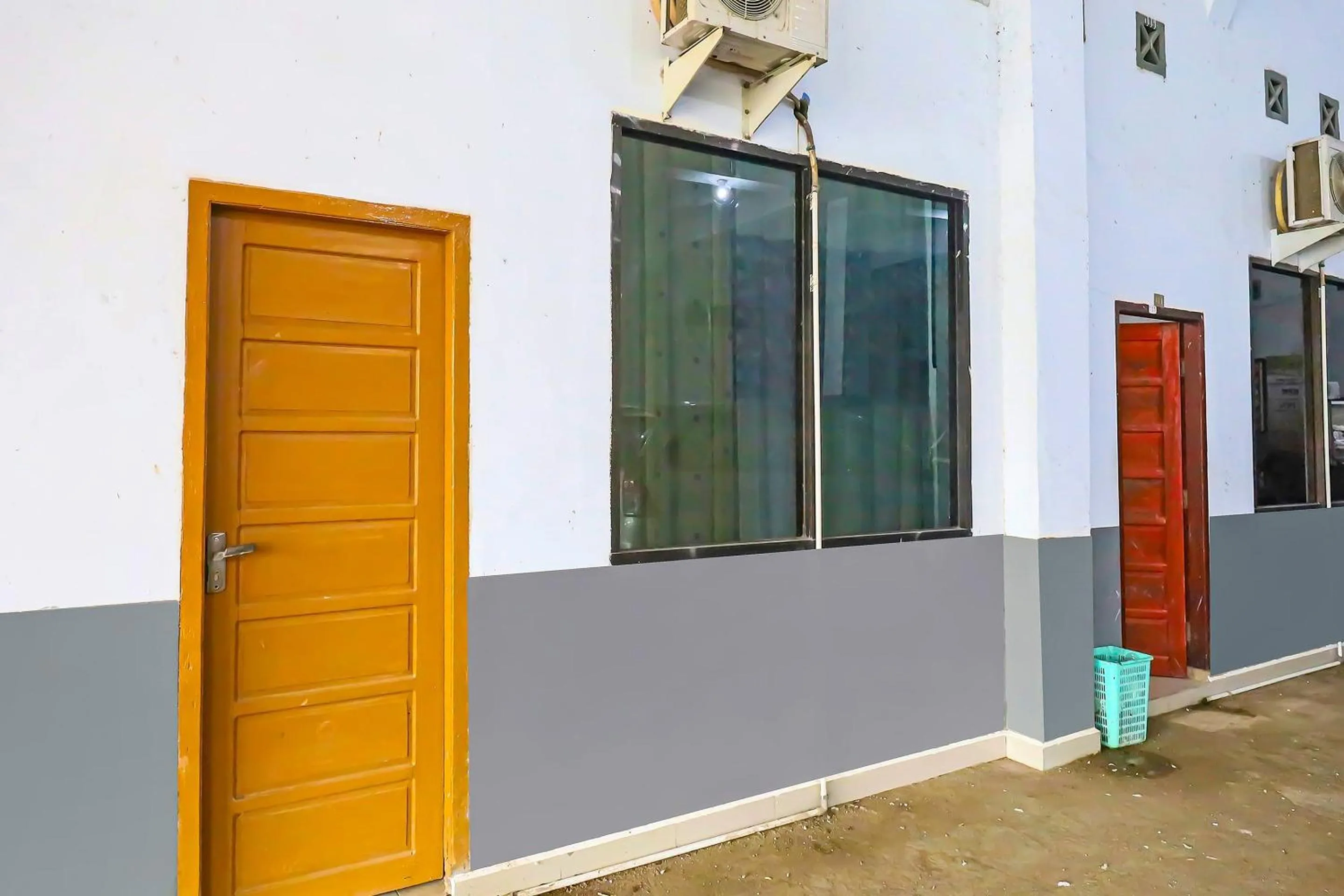 Lobby or reception in Hotel O Penginapan Metro Parepare