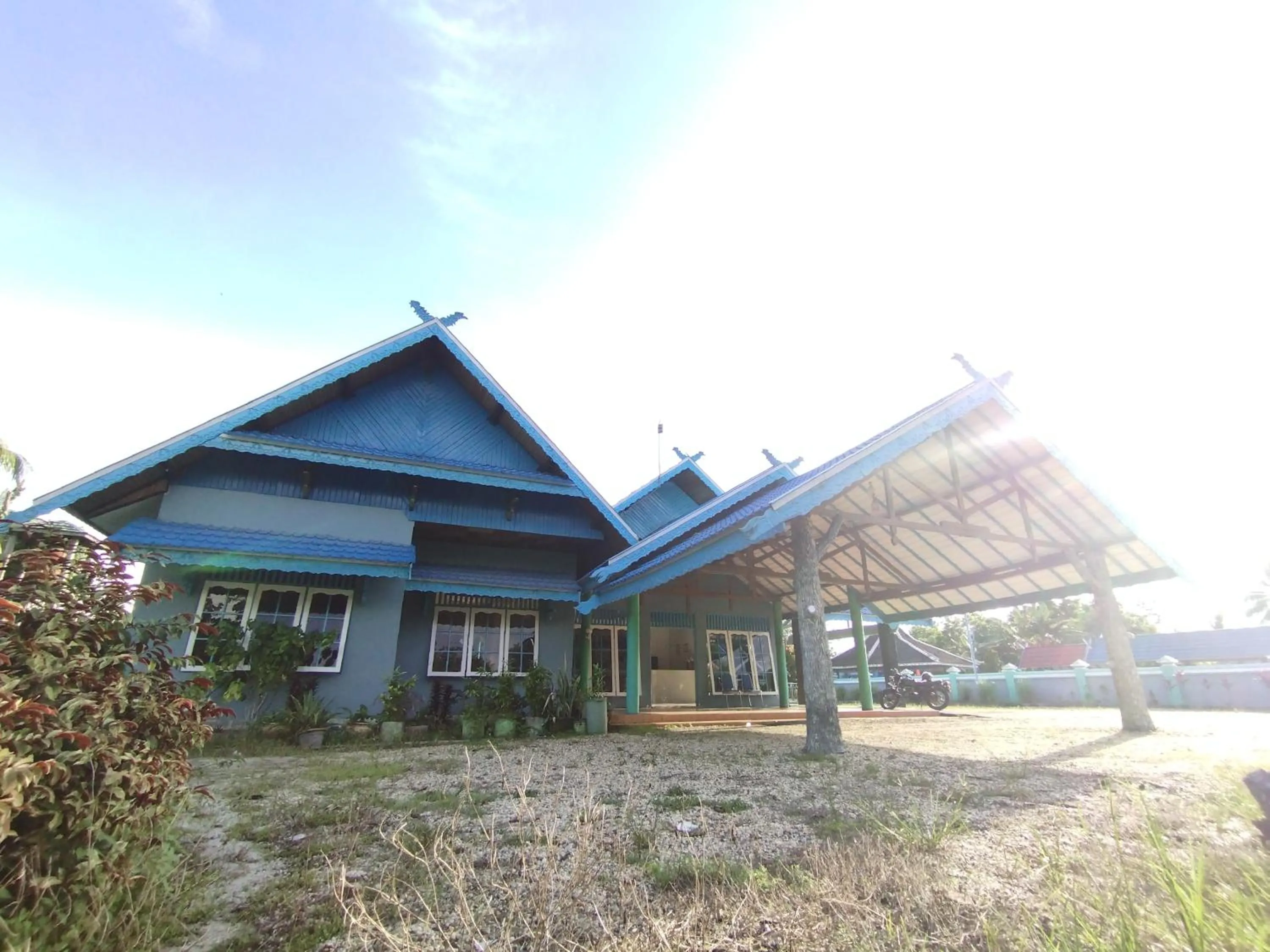 Facade/entrance in Hotel O Tris