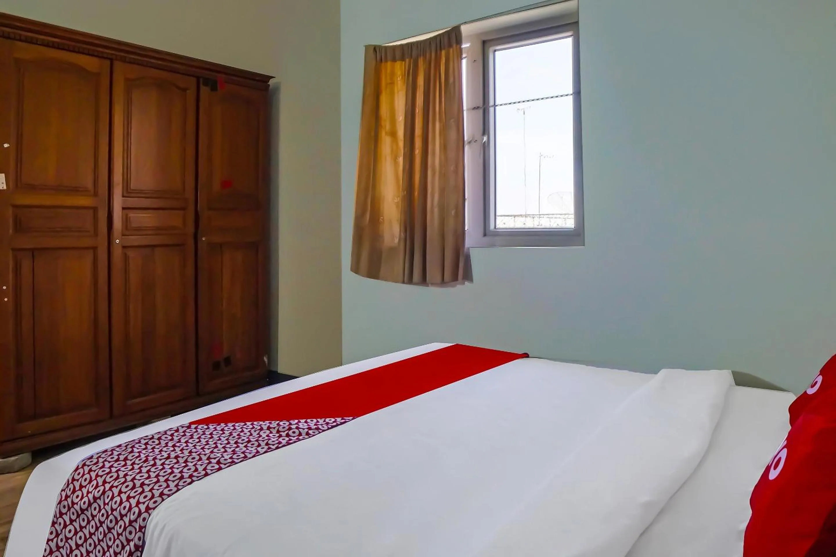 Bedroom, Bed in Hotel O Guesthouse Rantang