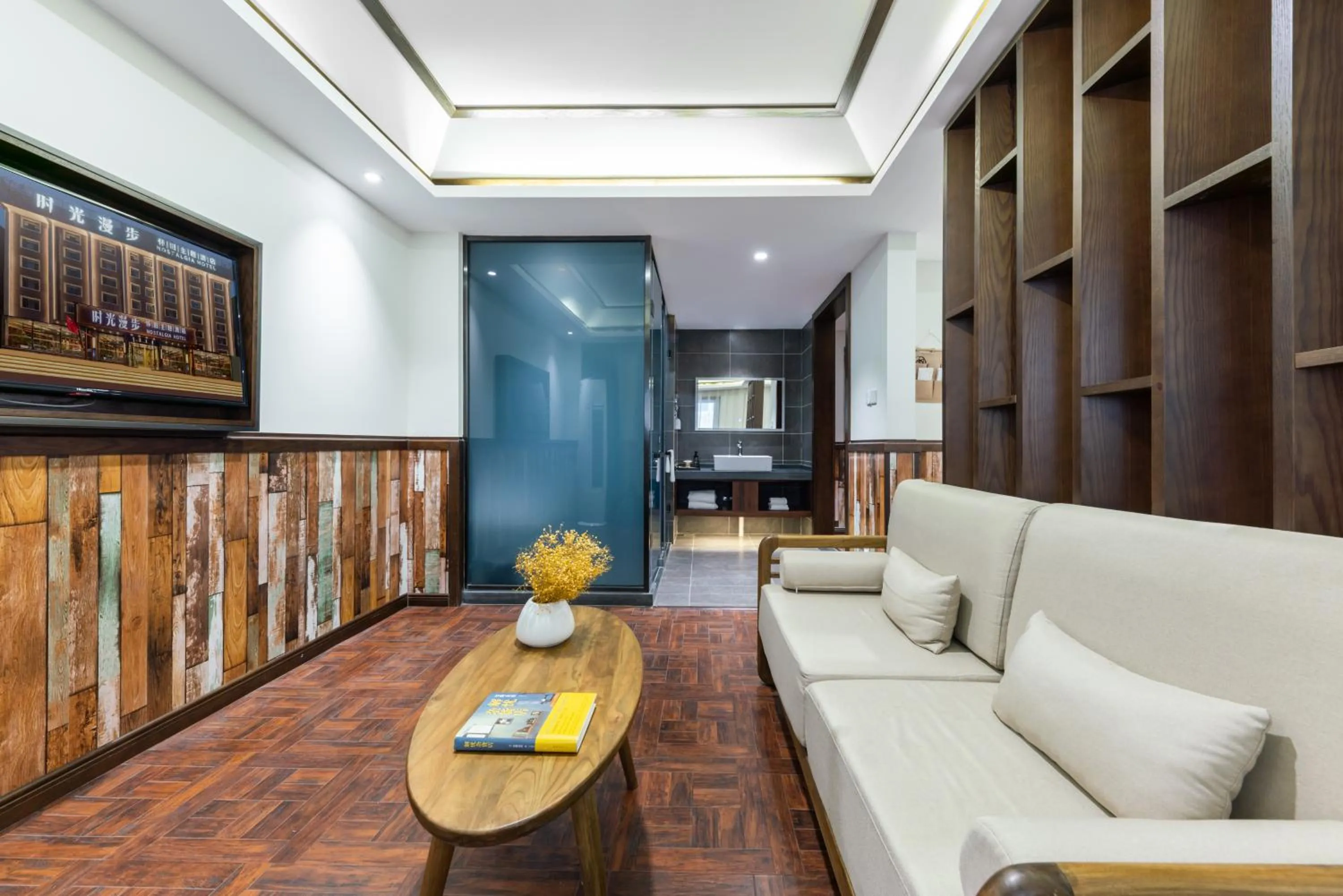 Seating area in Nost algia Hotel Near University of Technology -Shanxi museum 时光漫步酒店 山西博物院太原理工大学店 Free fresh ground coffee,Free laundry service