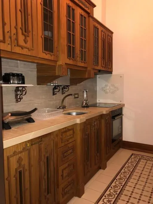Kitchen or kitchenette in Aslan Residence