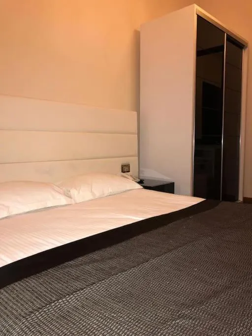 Bedroom, Bed in Aslan Residence