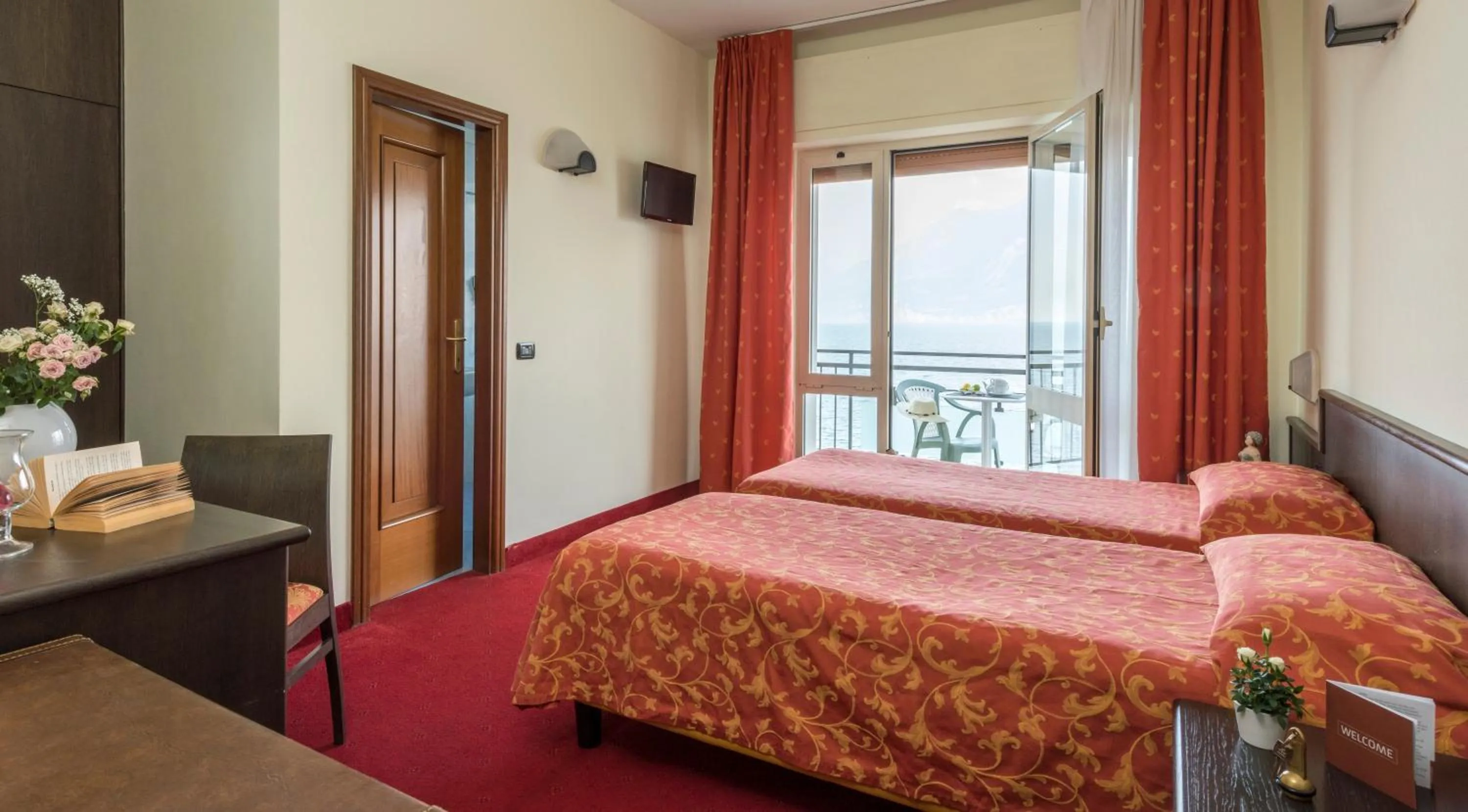 Bedroom, Bed in Hotel Drago - Garda Lake Collection